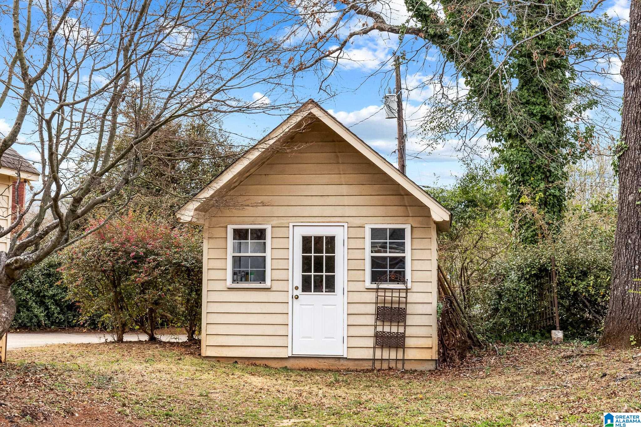 1938 PLEASANT RIDGE LOOP
