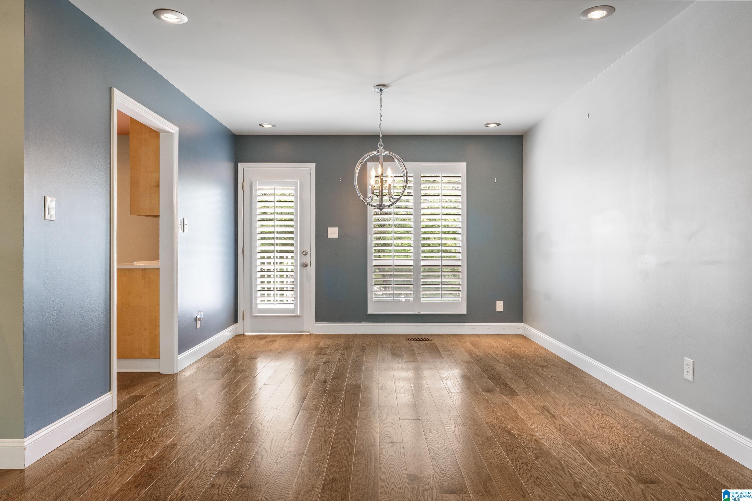 2400 CANDLEBROOK DRIVE