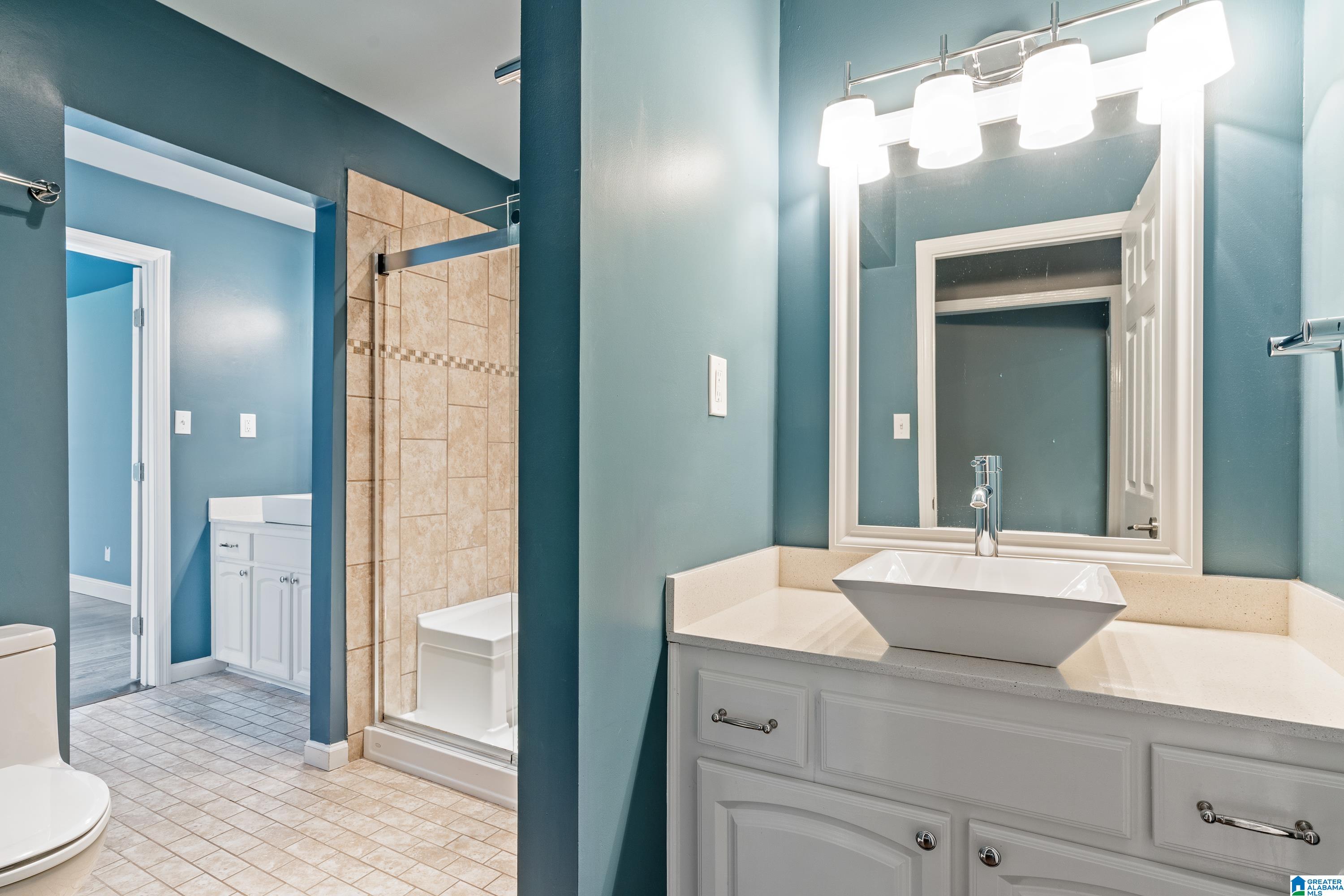2400 CANDLEBROOK DRIVE