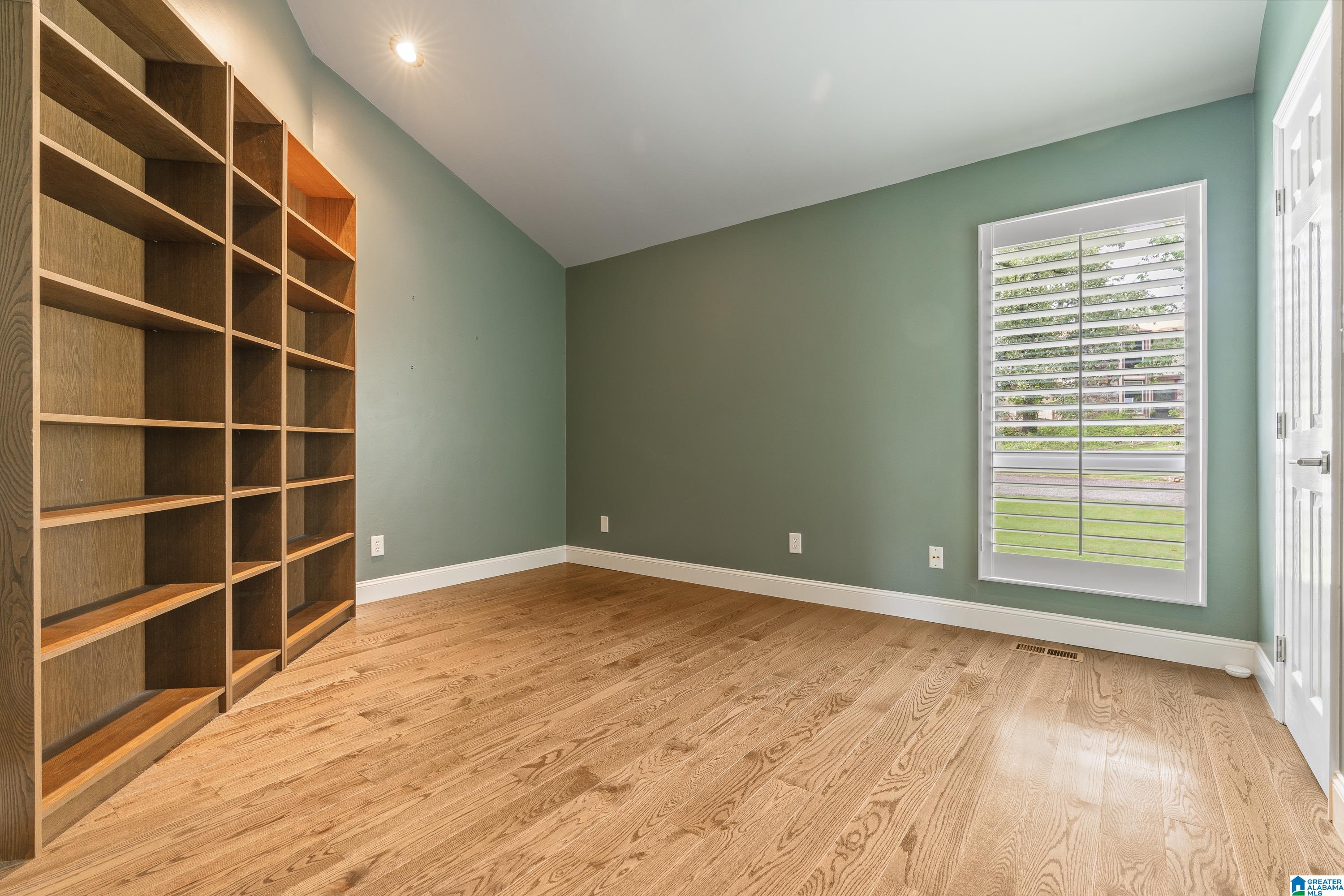 2400 CANDLEBROOK DRIVE