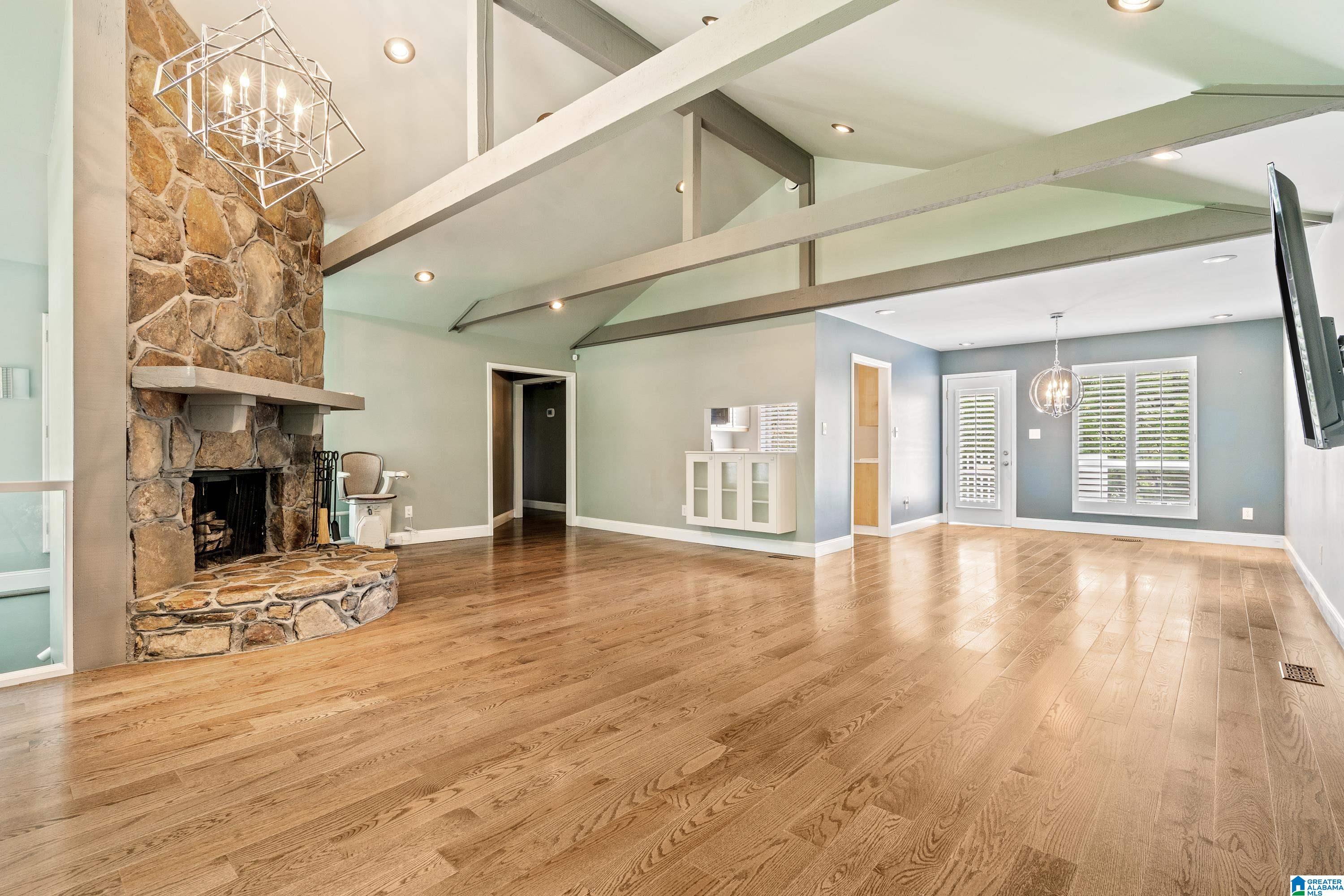 2400 CANDLEBROOK DRIVE