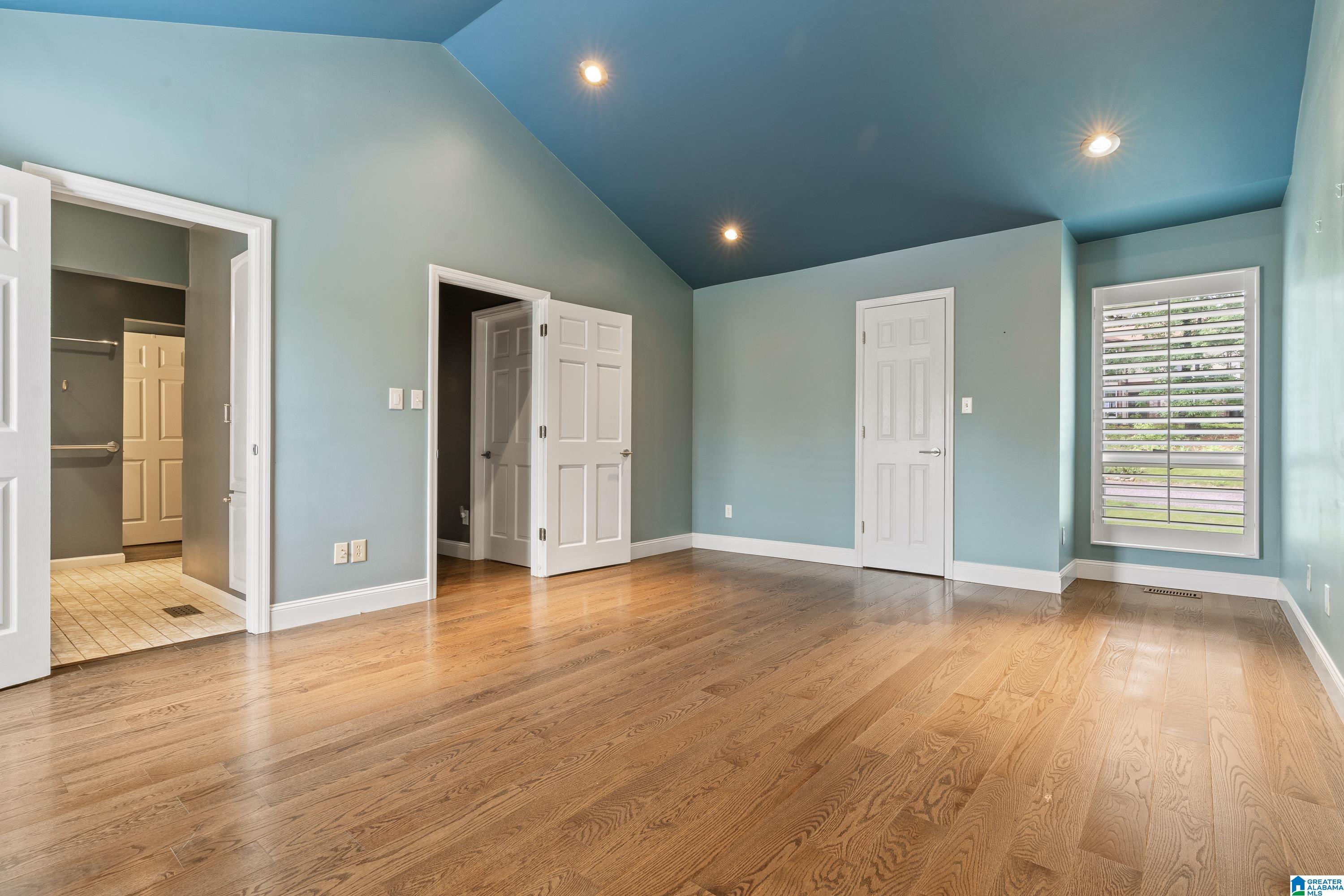 2400 CANDLEBROOK DRIVE
