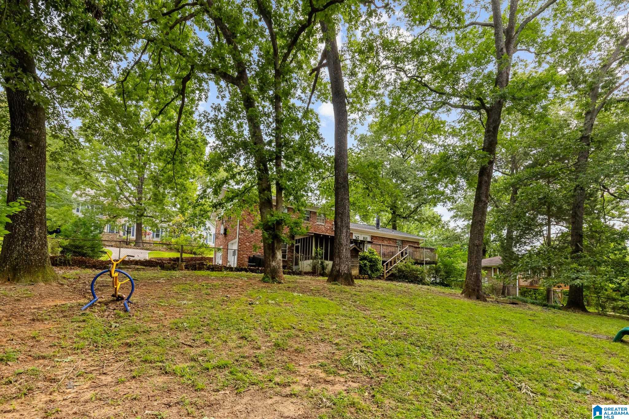 1919 WISTERWOOD DRIVE