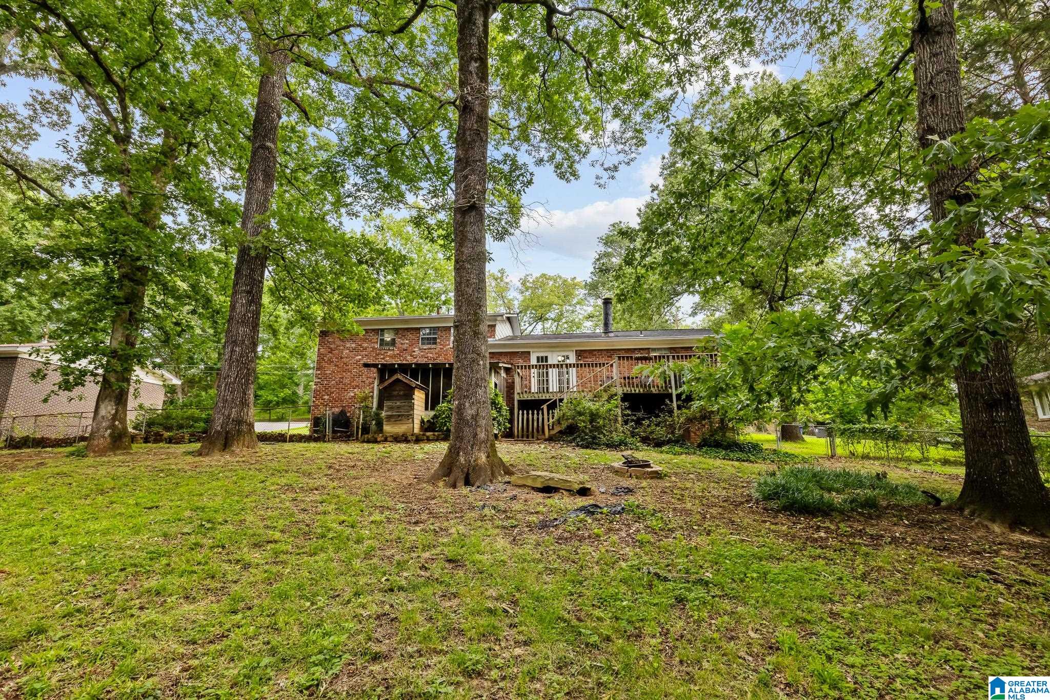 1919 WISTERWOOD DRIVE