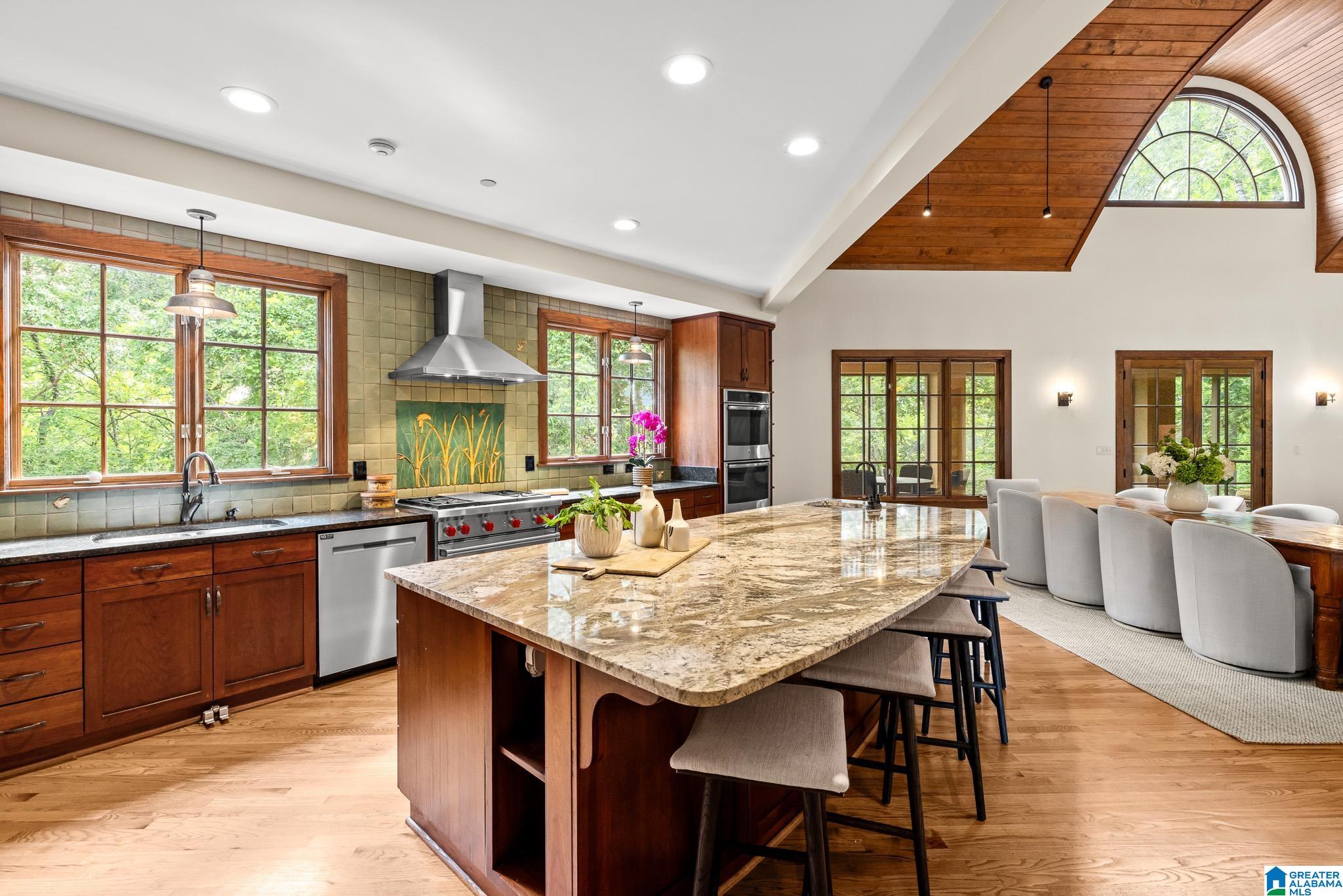 2055 RIDGE LAKE DRIVE