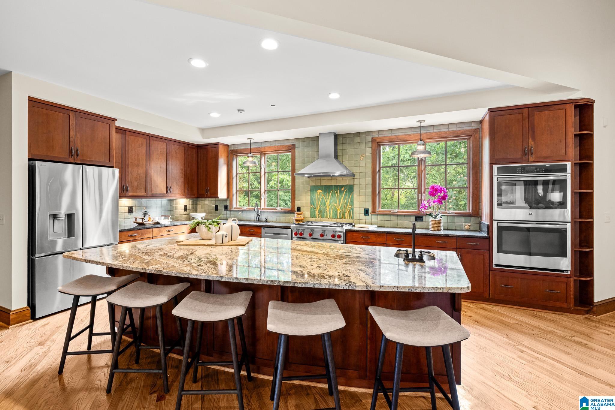 2055 RIDGE LAKE DRIVE