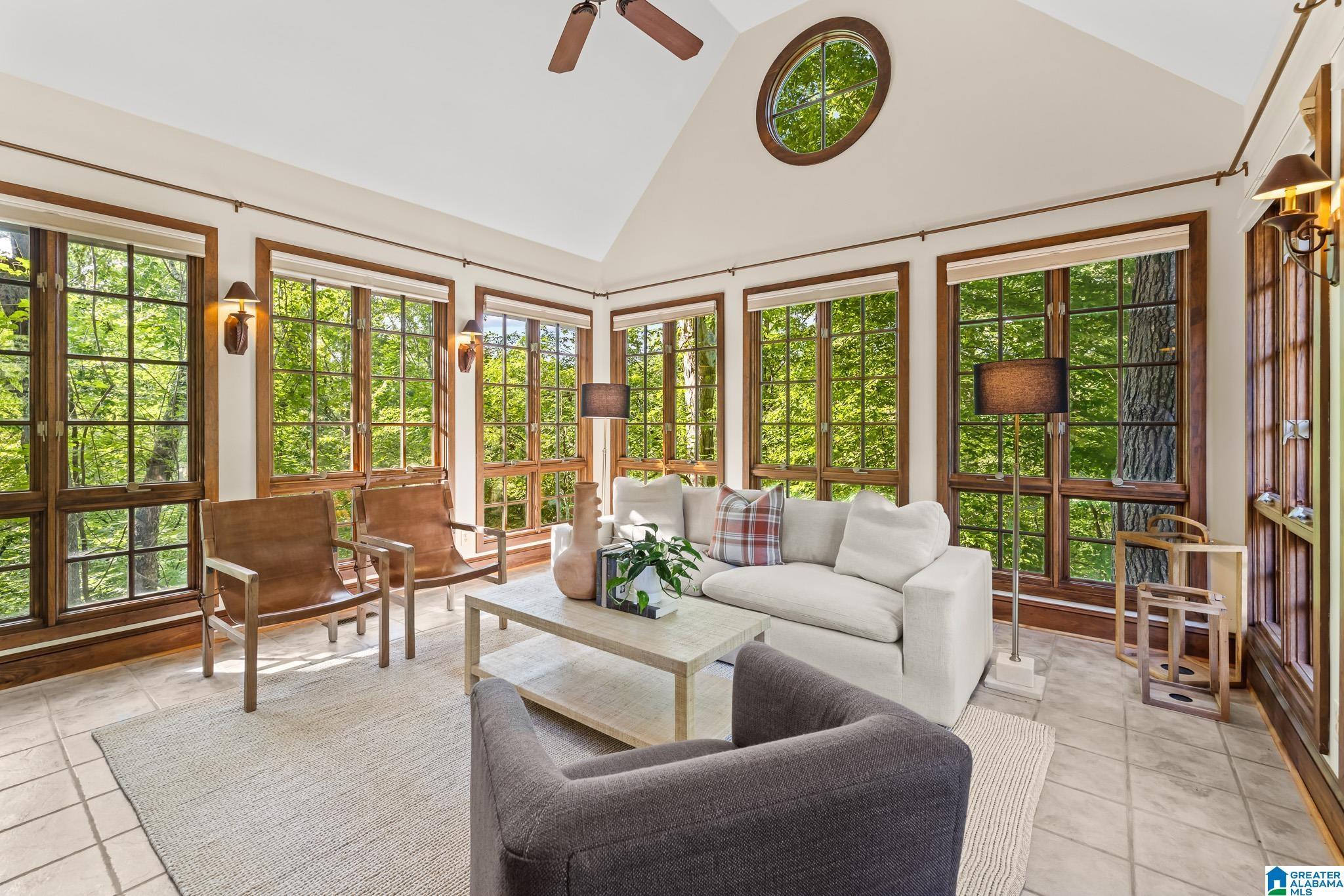 2055 RIDGE LAKE DRIVE