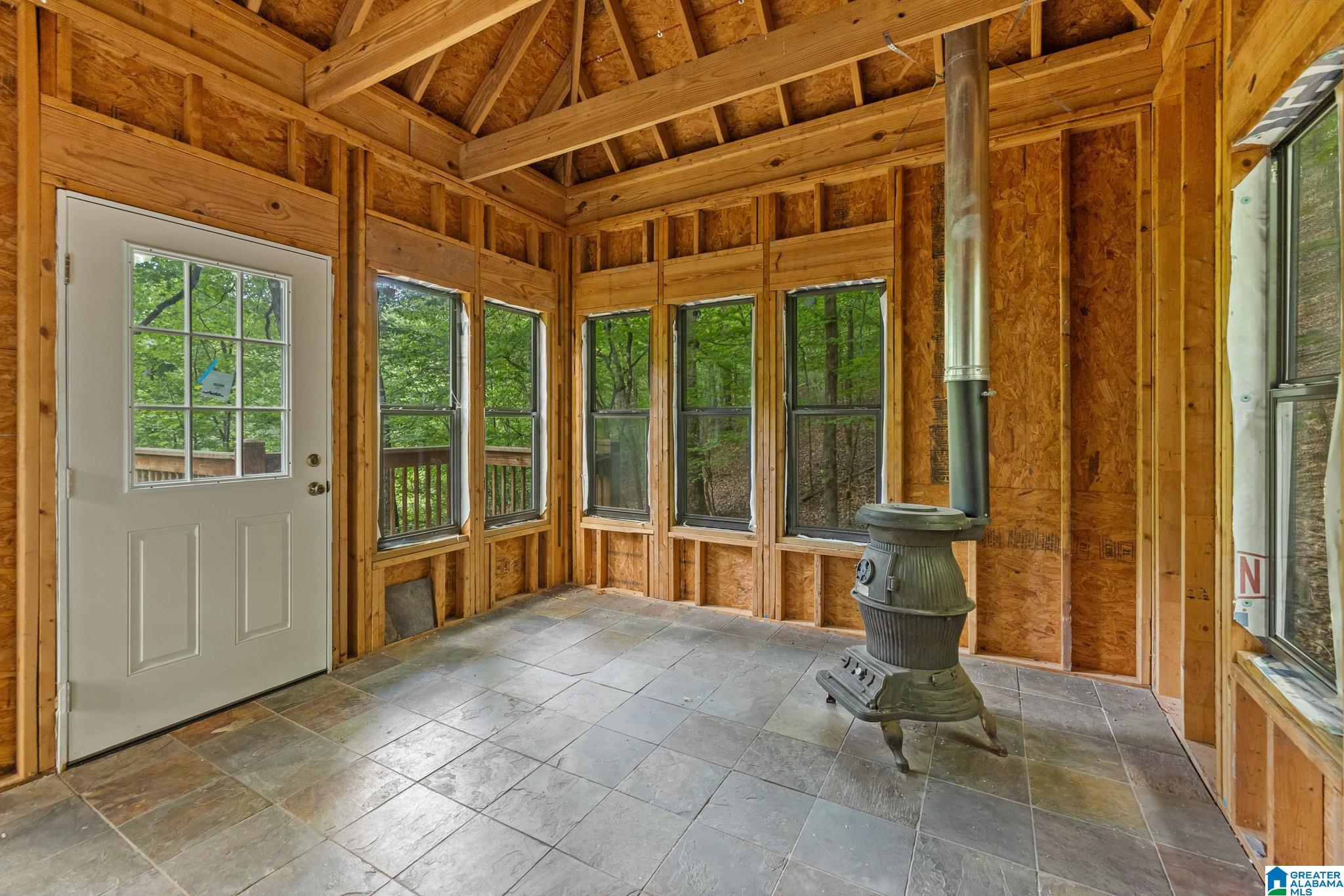 2055 RIDGE LAKE DRIVE