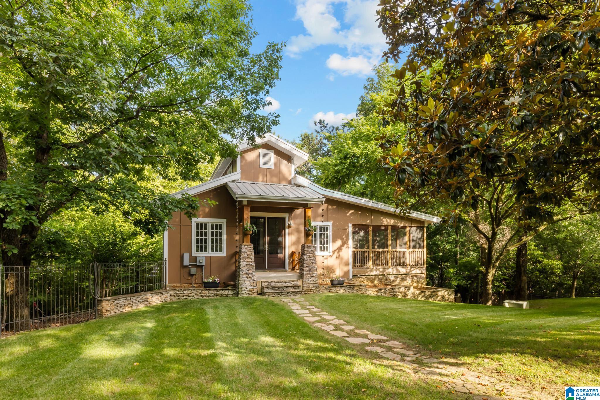 2055 RIDGE LAKE DRIVE