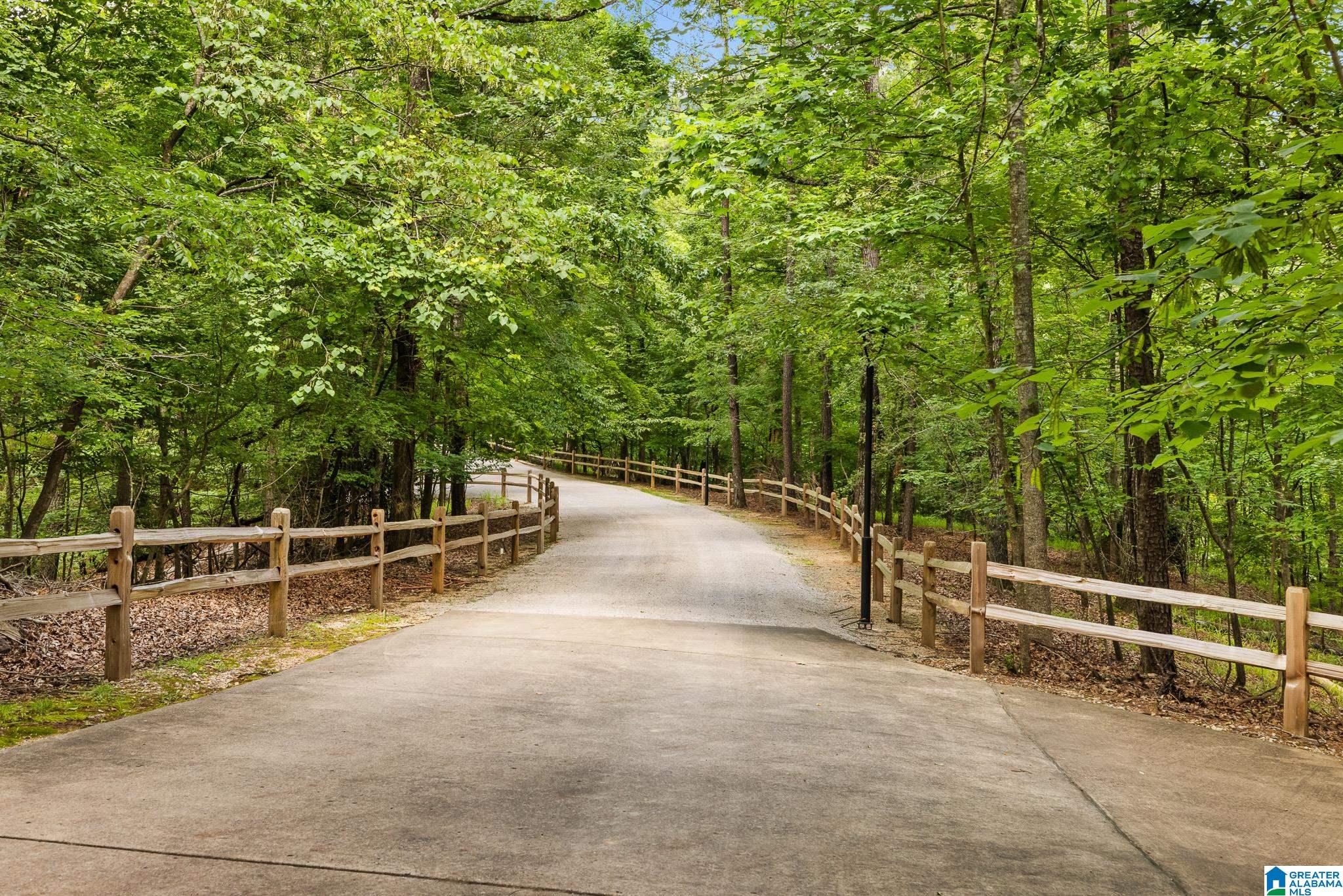 2055 RIDGE LAKE DRIVE