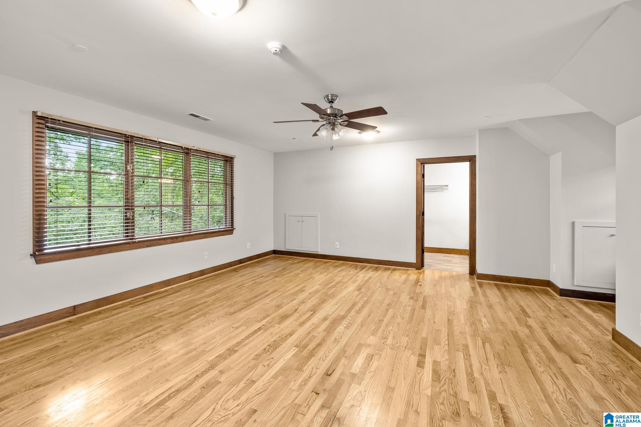 2055 RIDGE LAKE DRIVE