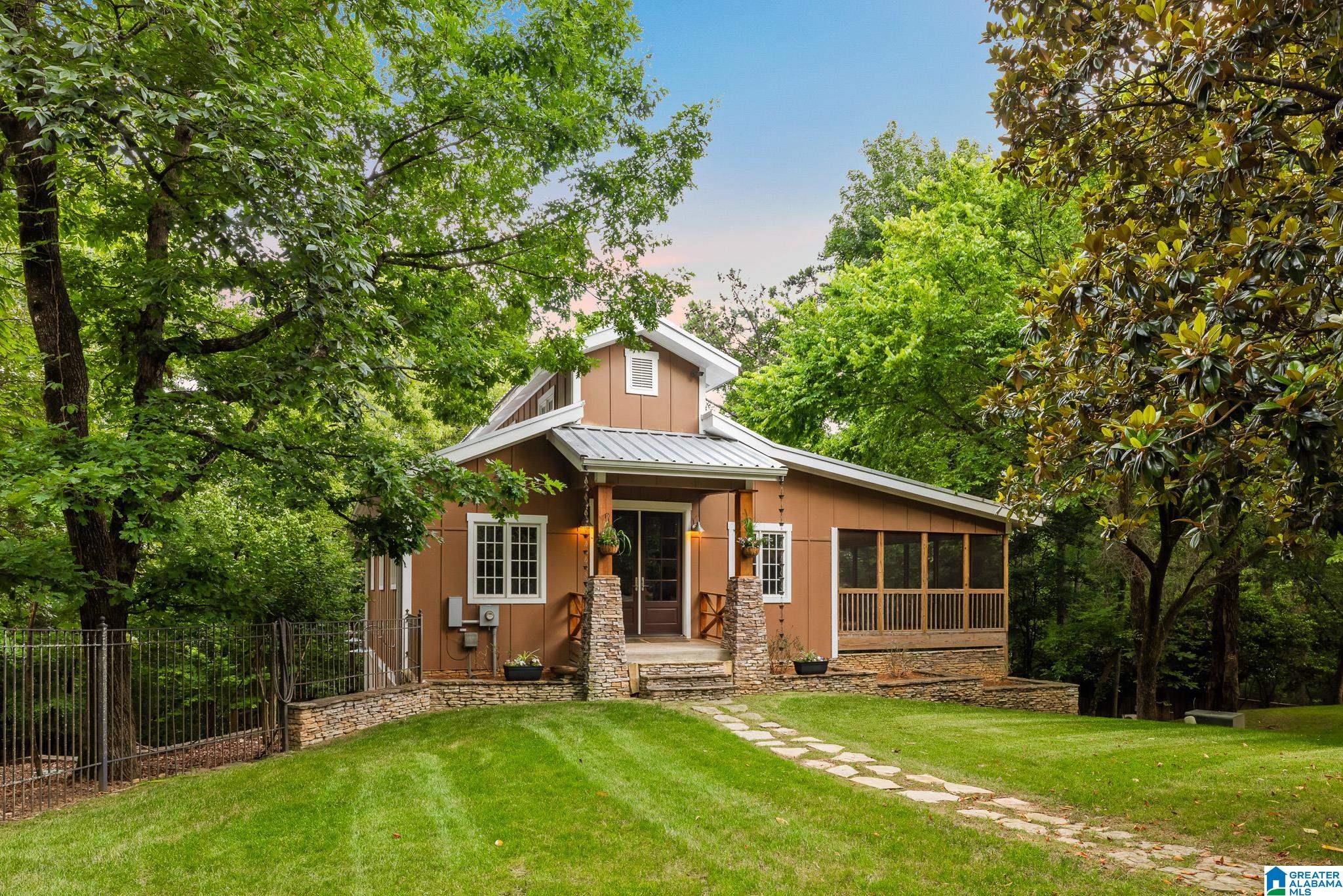 2055 RIDGE LAKE DRIVE