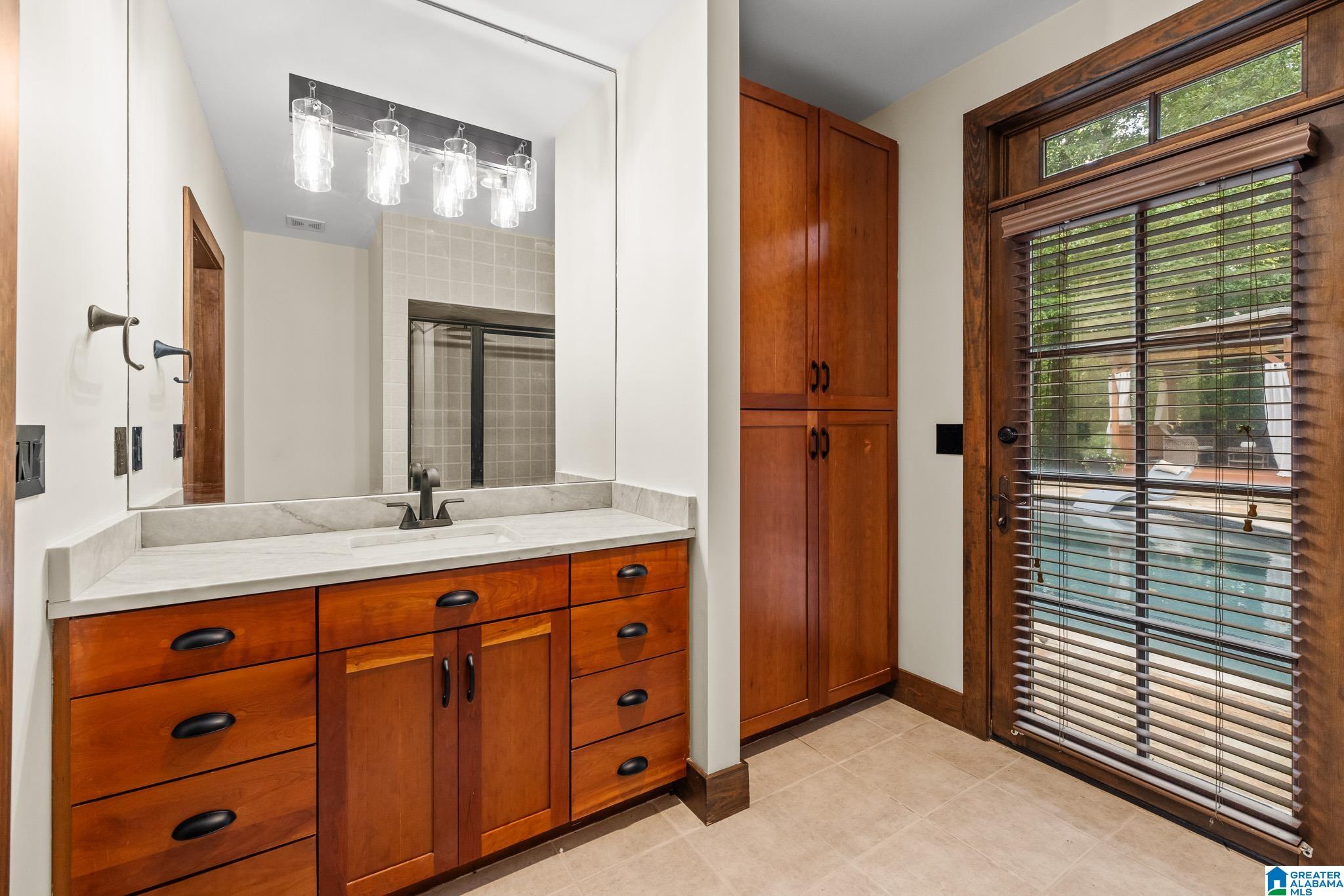 2055 RIDGE LAKE DRIVE