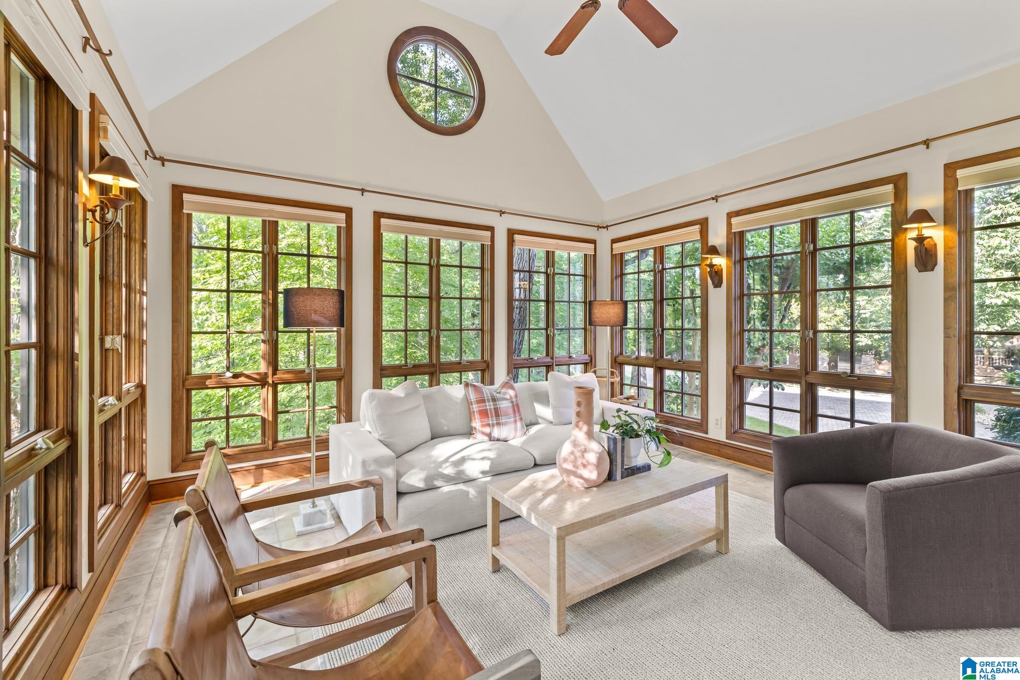 2055 RIDGE LAKE DRIVE