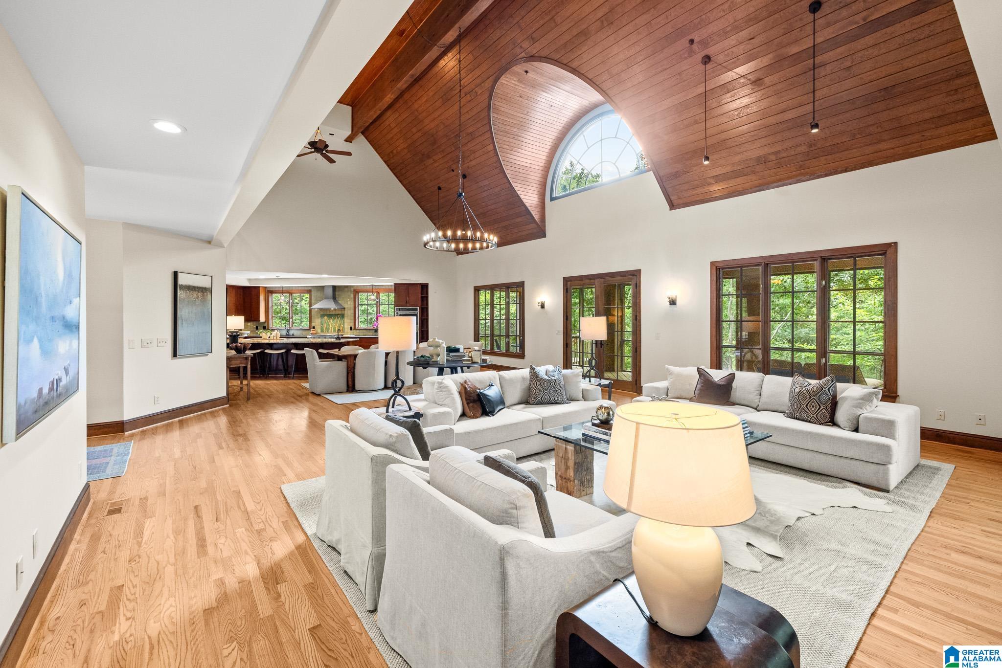 2055 RIDGE LAKE DRIVE