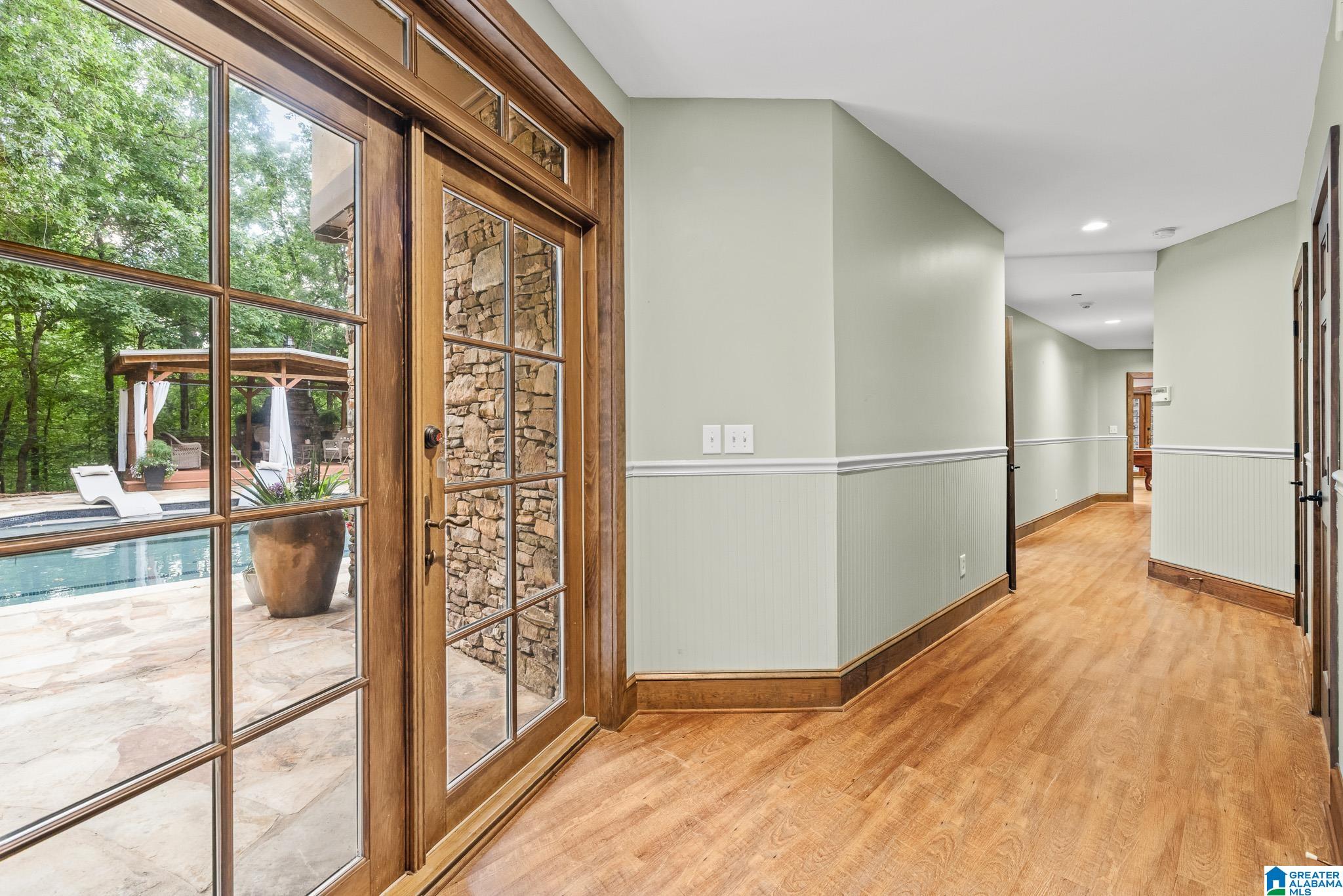 2055 RIDGE LAKE DRIVE