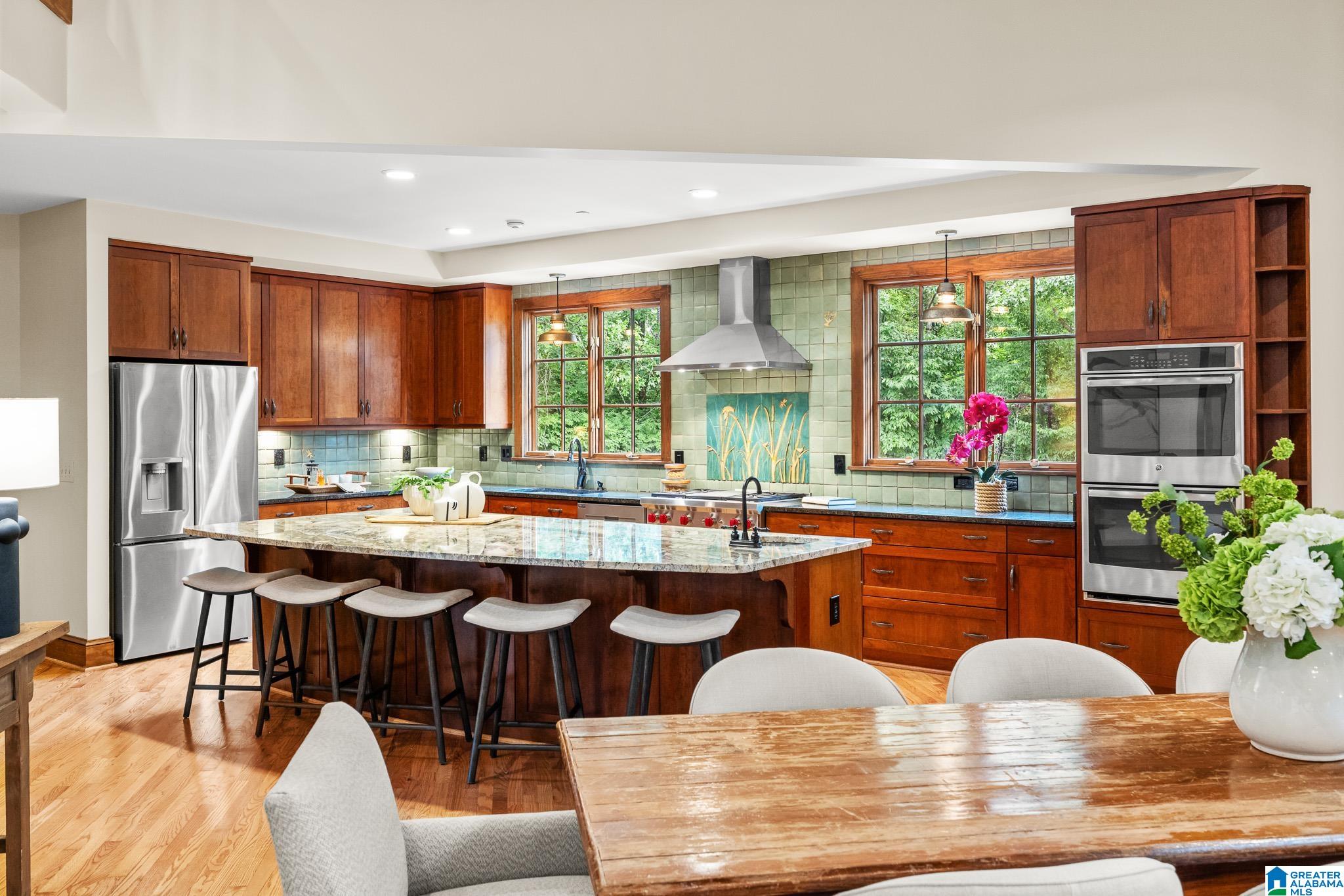 2055 RIDGE LAKE DRIVE