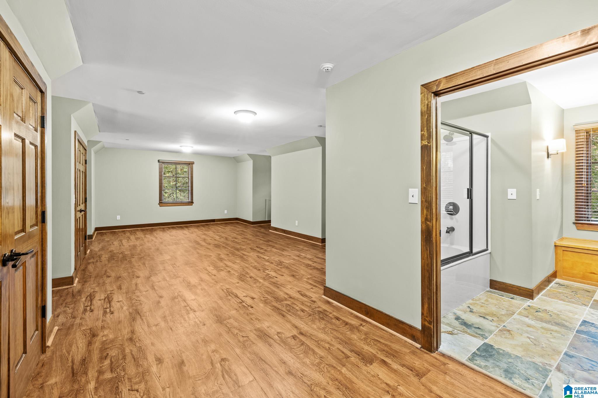 2055 RIDGE LAKE DRIVE