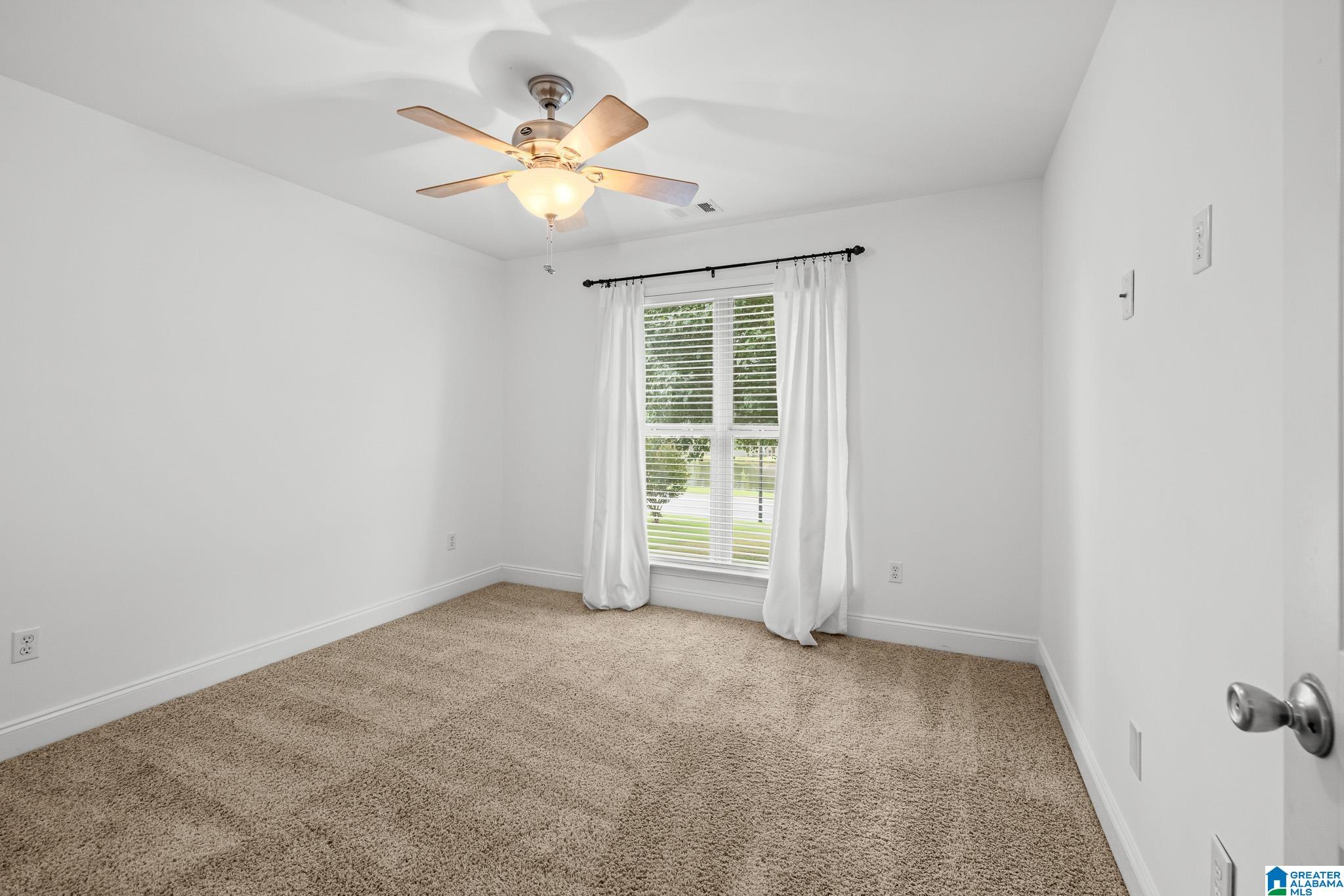 2043 MAPLEWOOD LANE