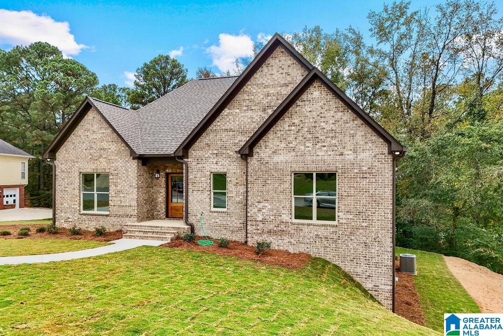 122 E WILLOW CIRCLE