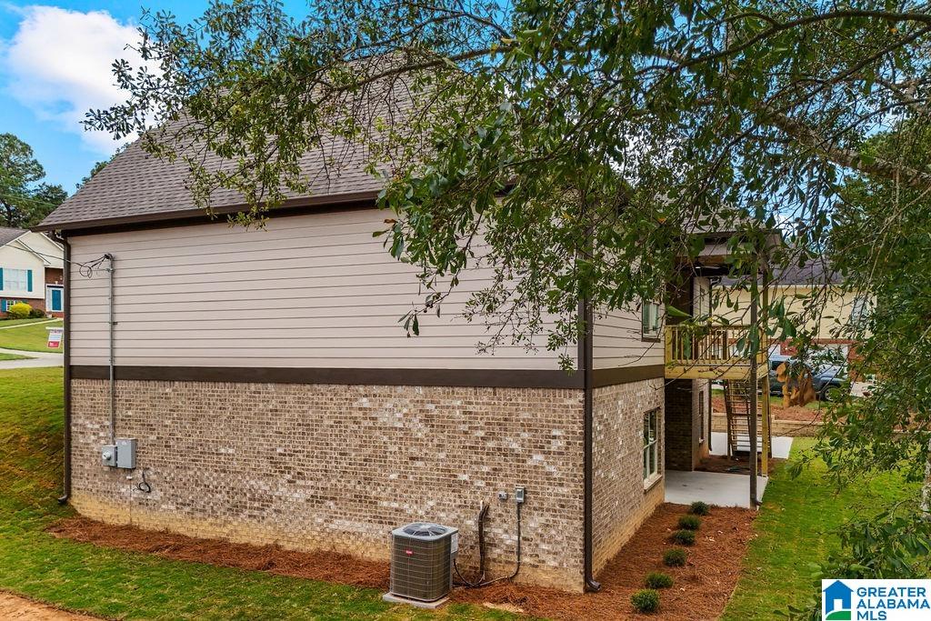 122 E WILLOW CIRCLE