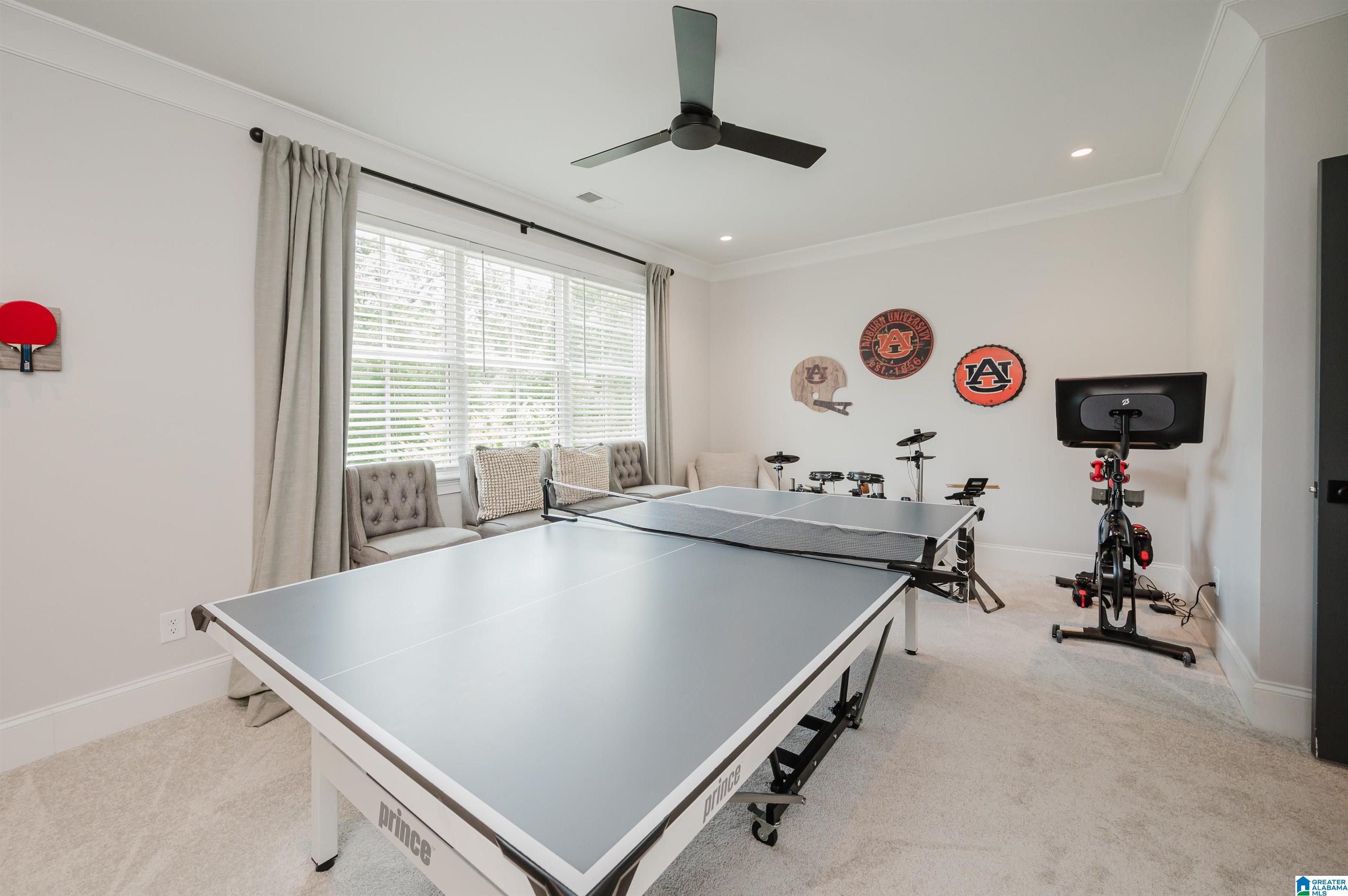 2089 HIGHLAND GATE WAY