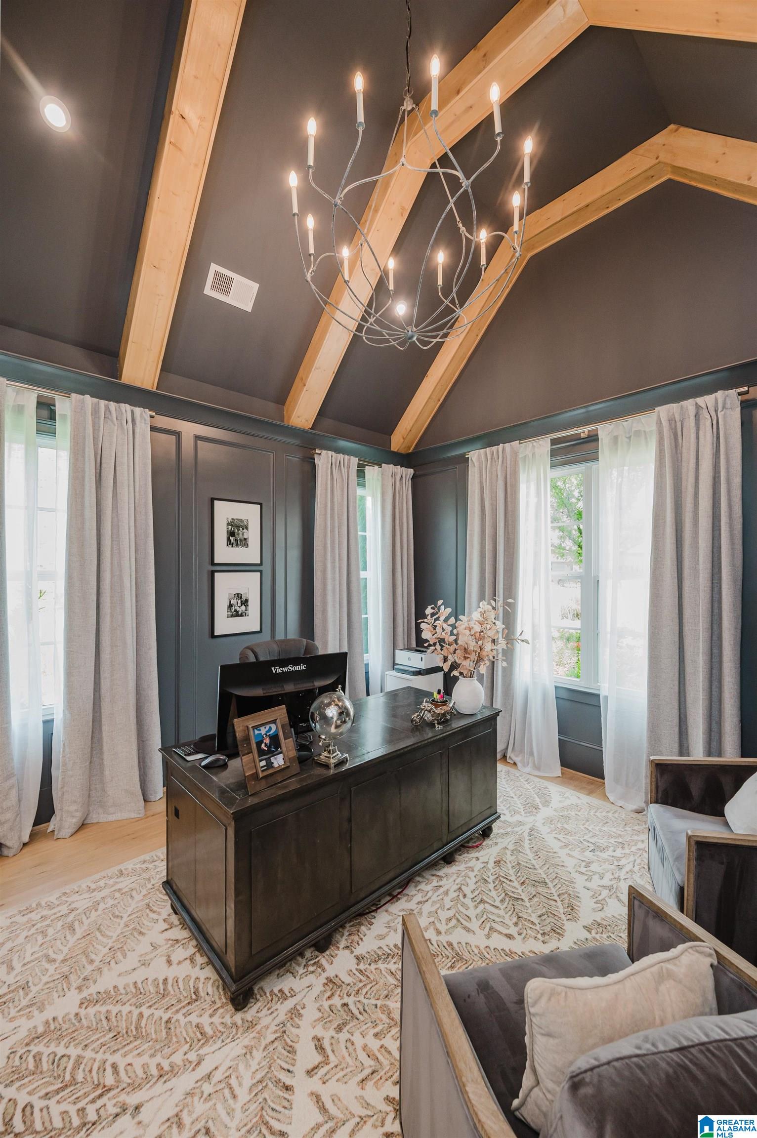 2089 HIGHLAND GATE WAY