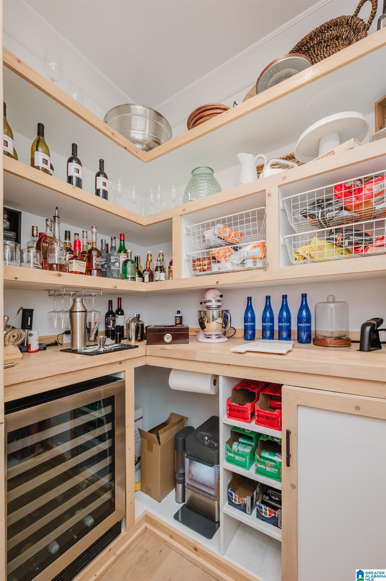 2089 HIGHLAND GATE WAY