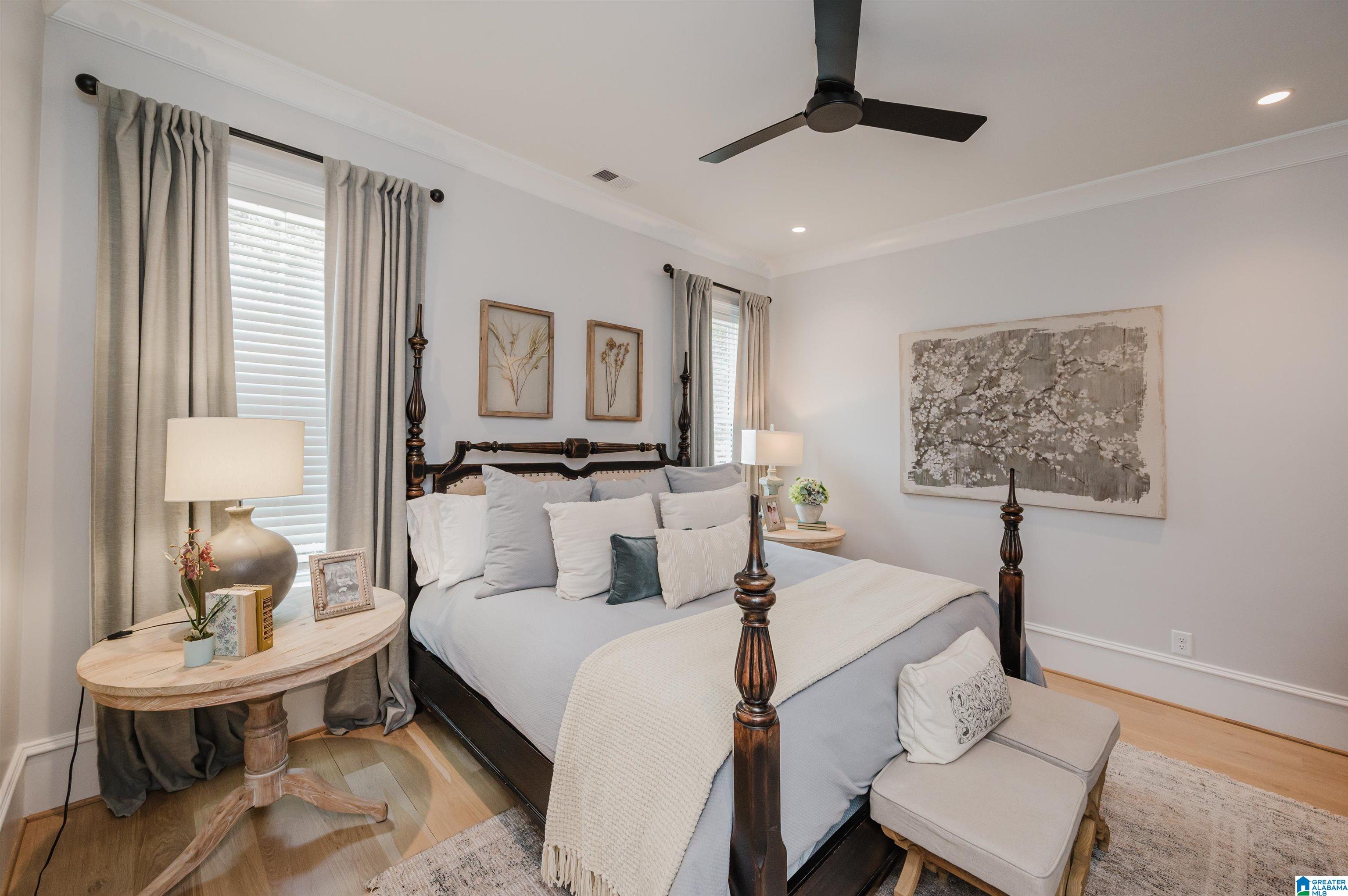 2089 HIGHLAND GATE WAY