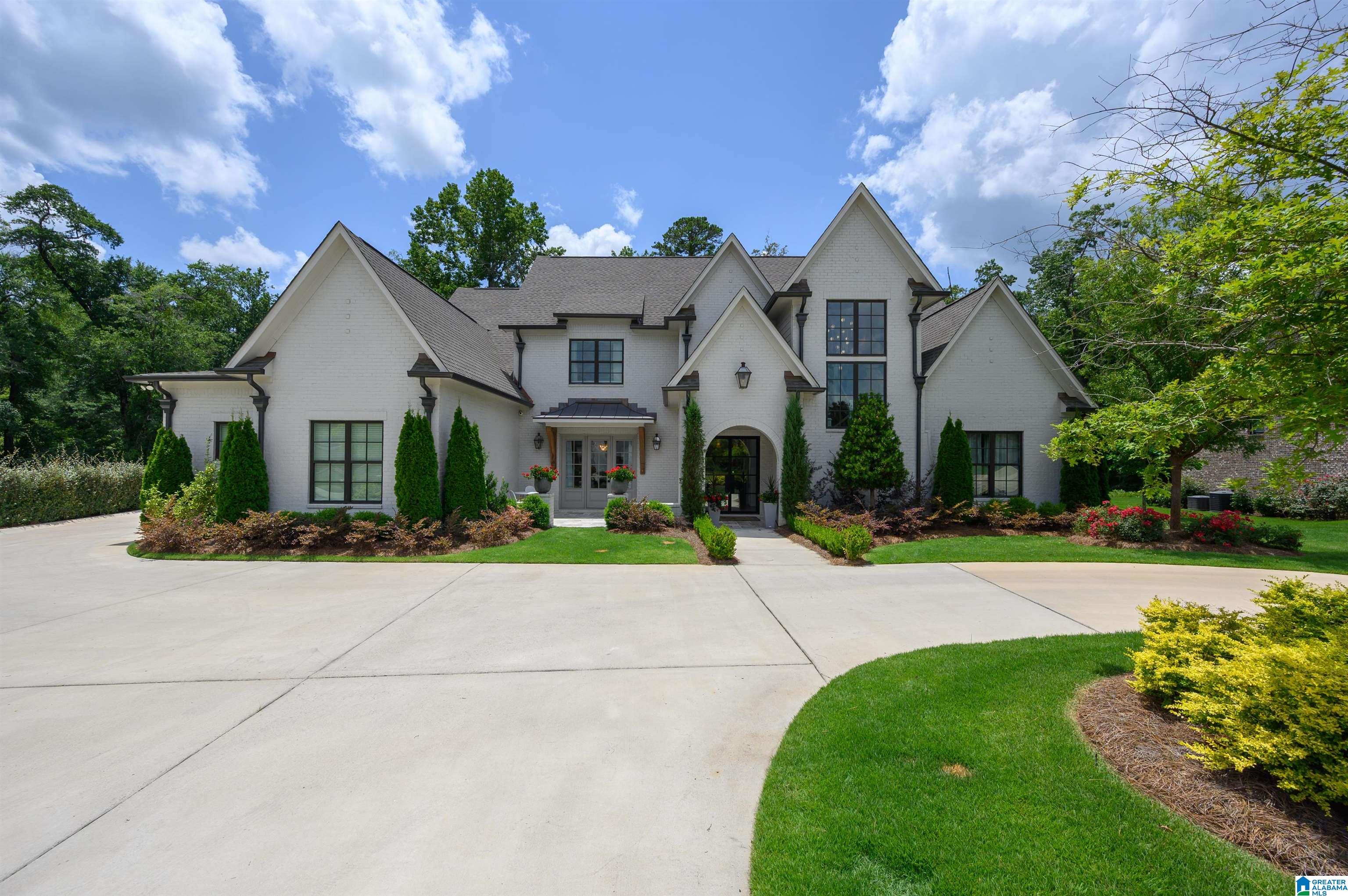 2089 HIGHLAND GATE WAY