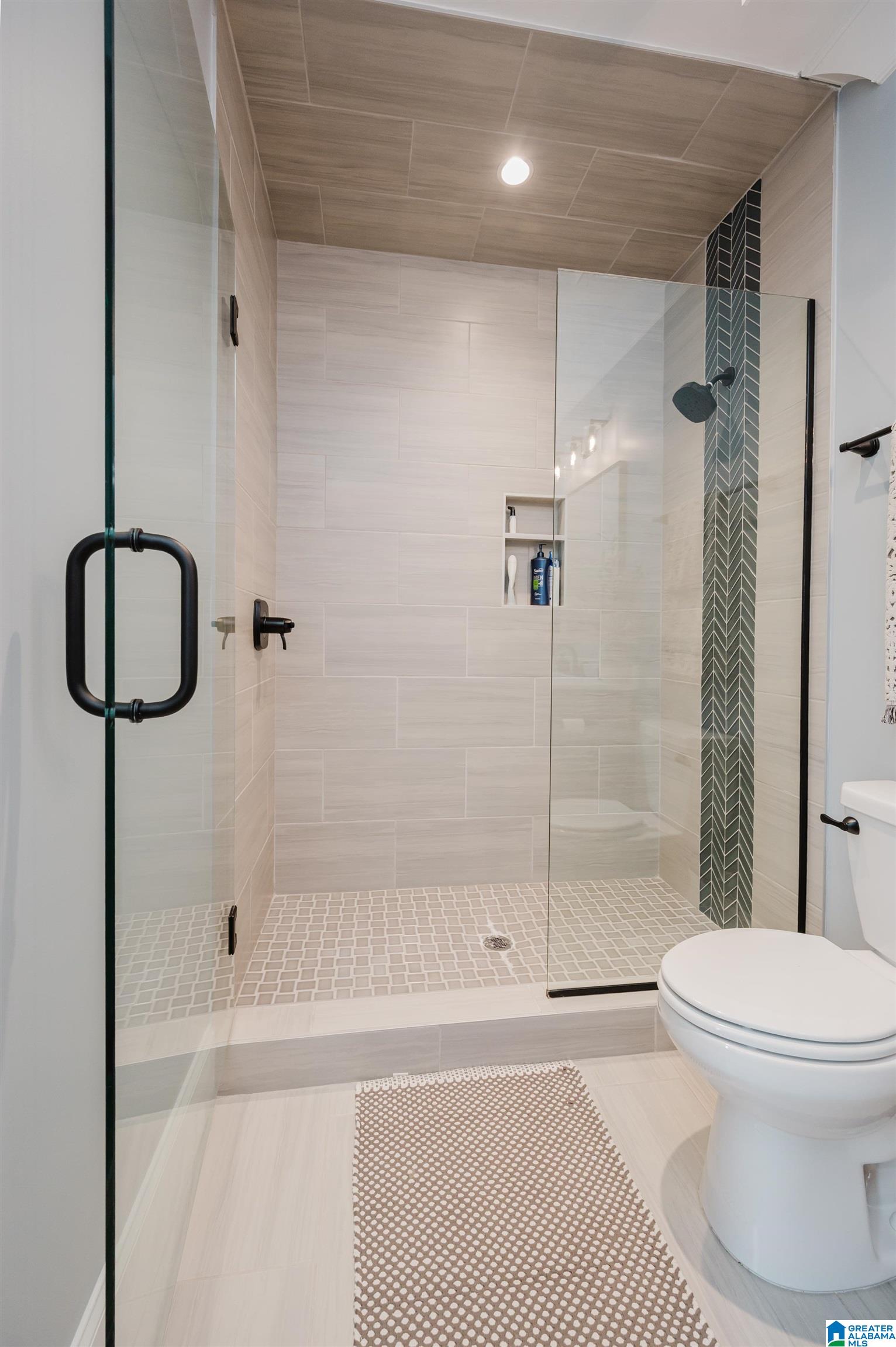 2089 HIGHLAND GATE WAY