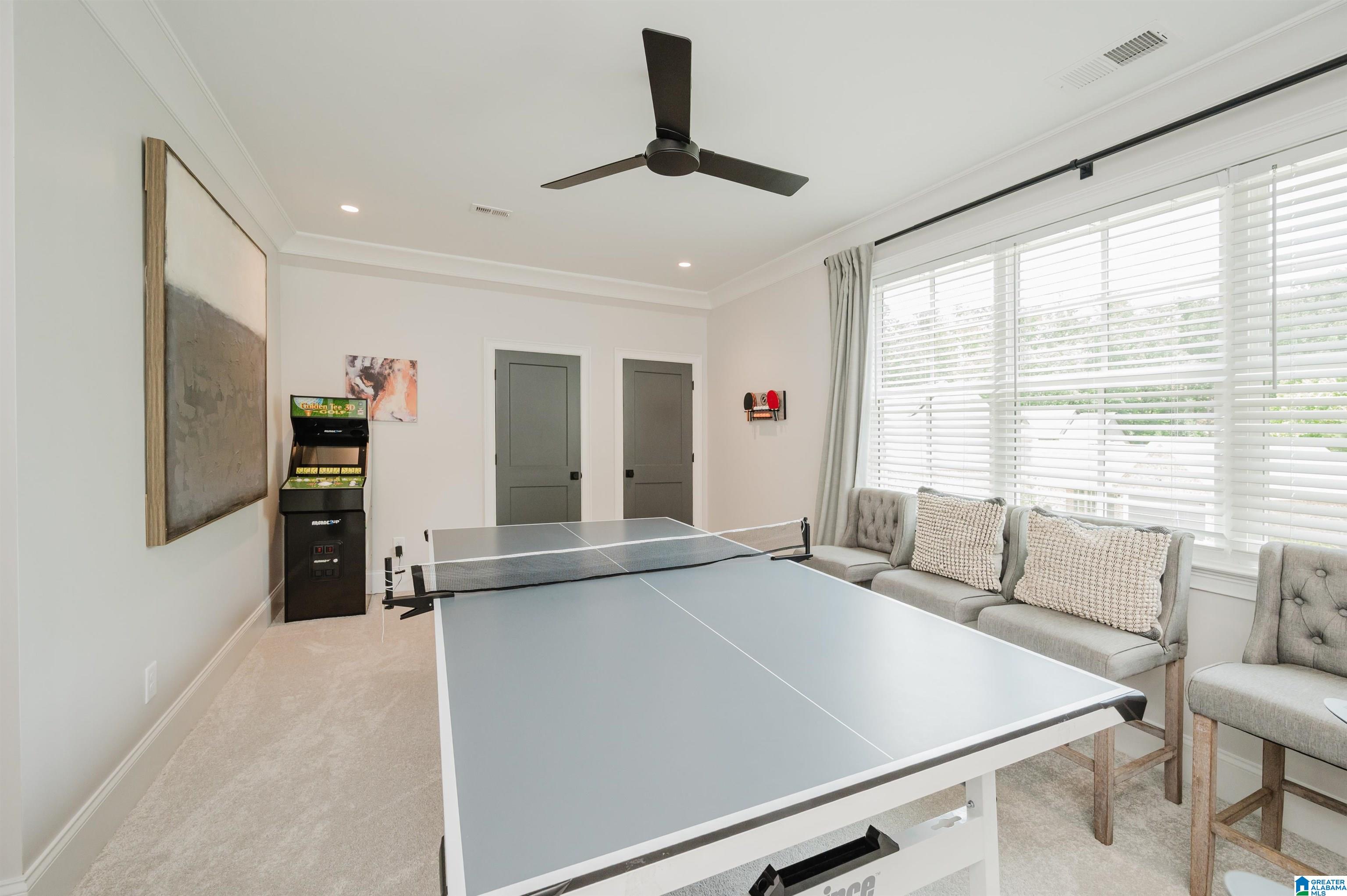 2089 HIGHLAND GATE WAY