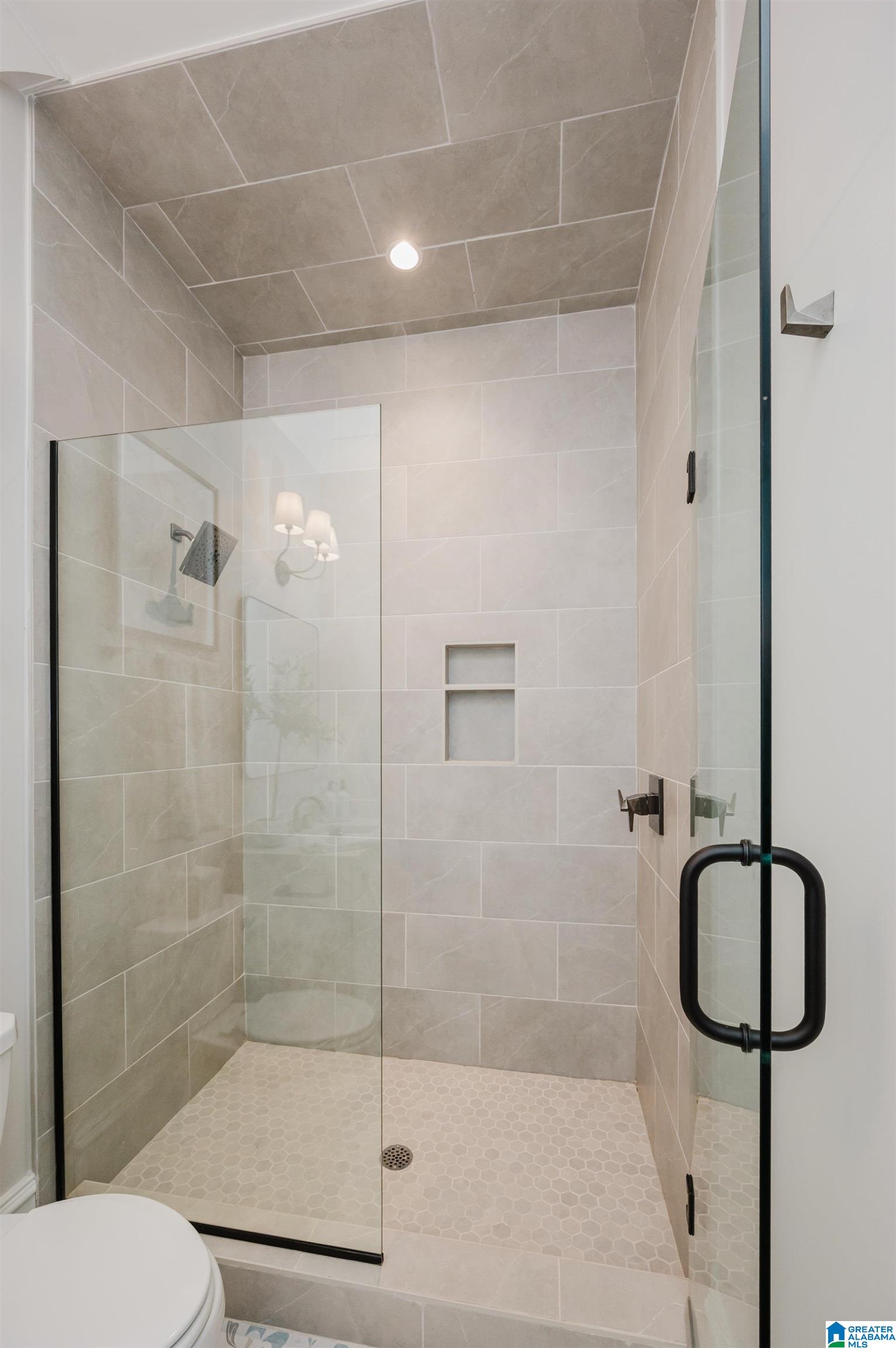 2089 HIGHLAND GATE WAY