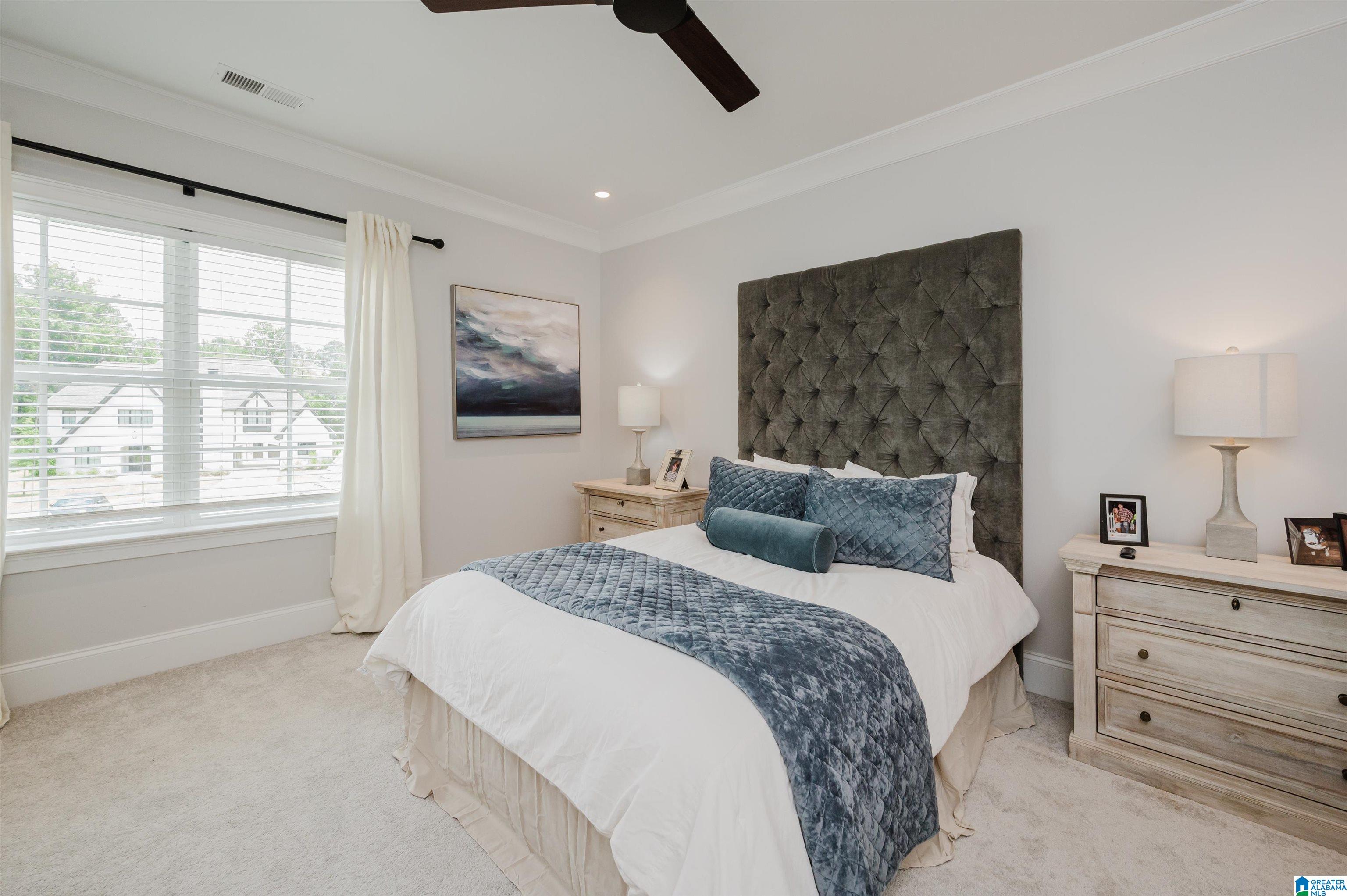 2089 HIGHLAND GATE WAY