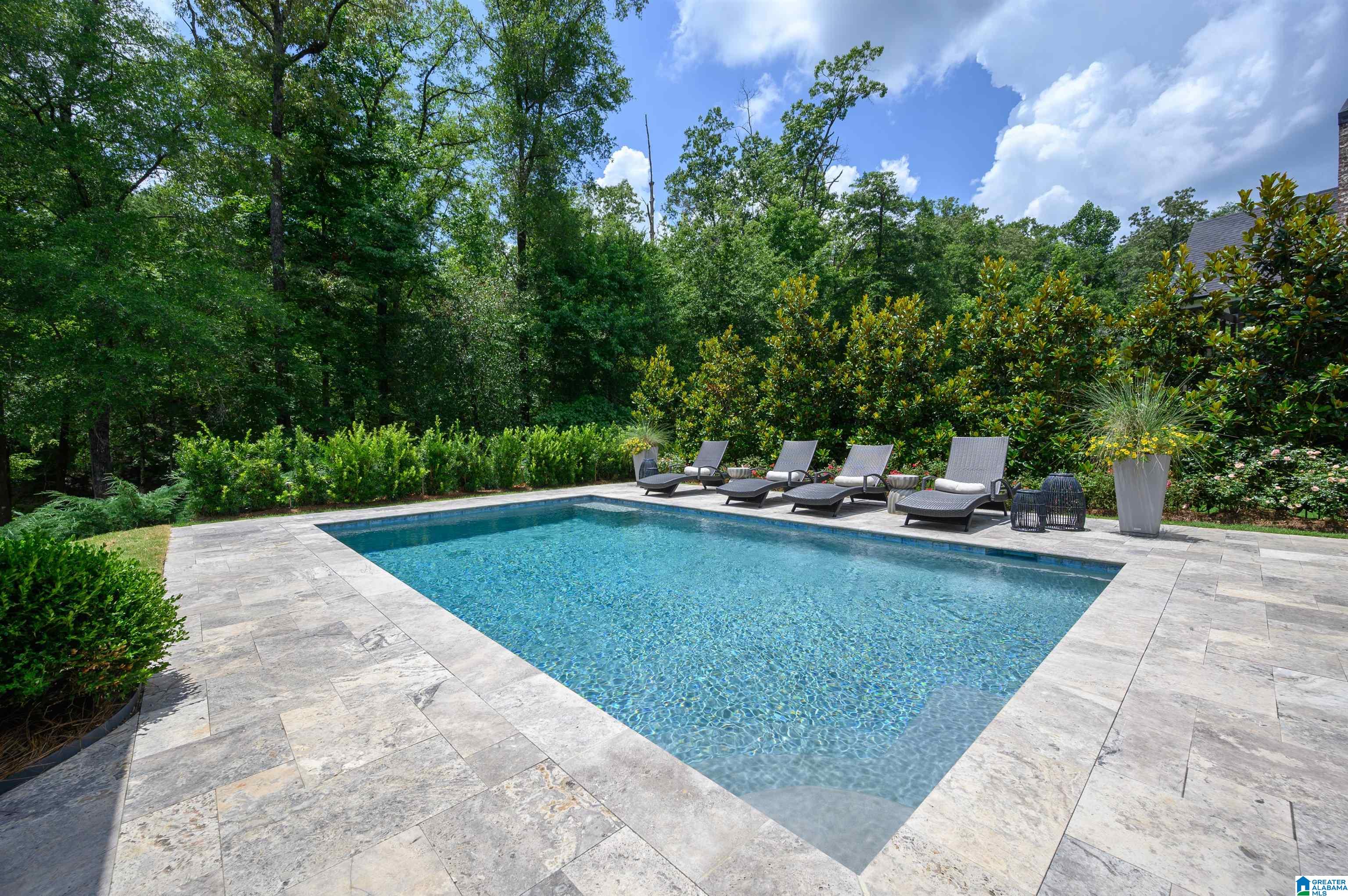 2089 HIGHLAND GATE WAY