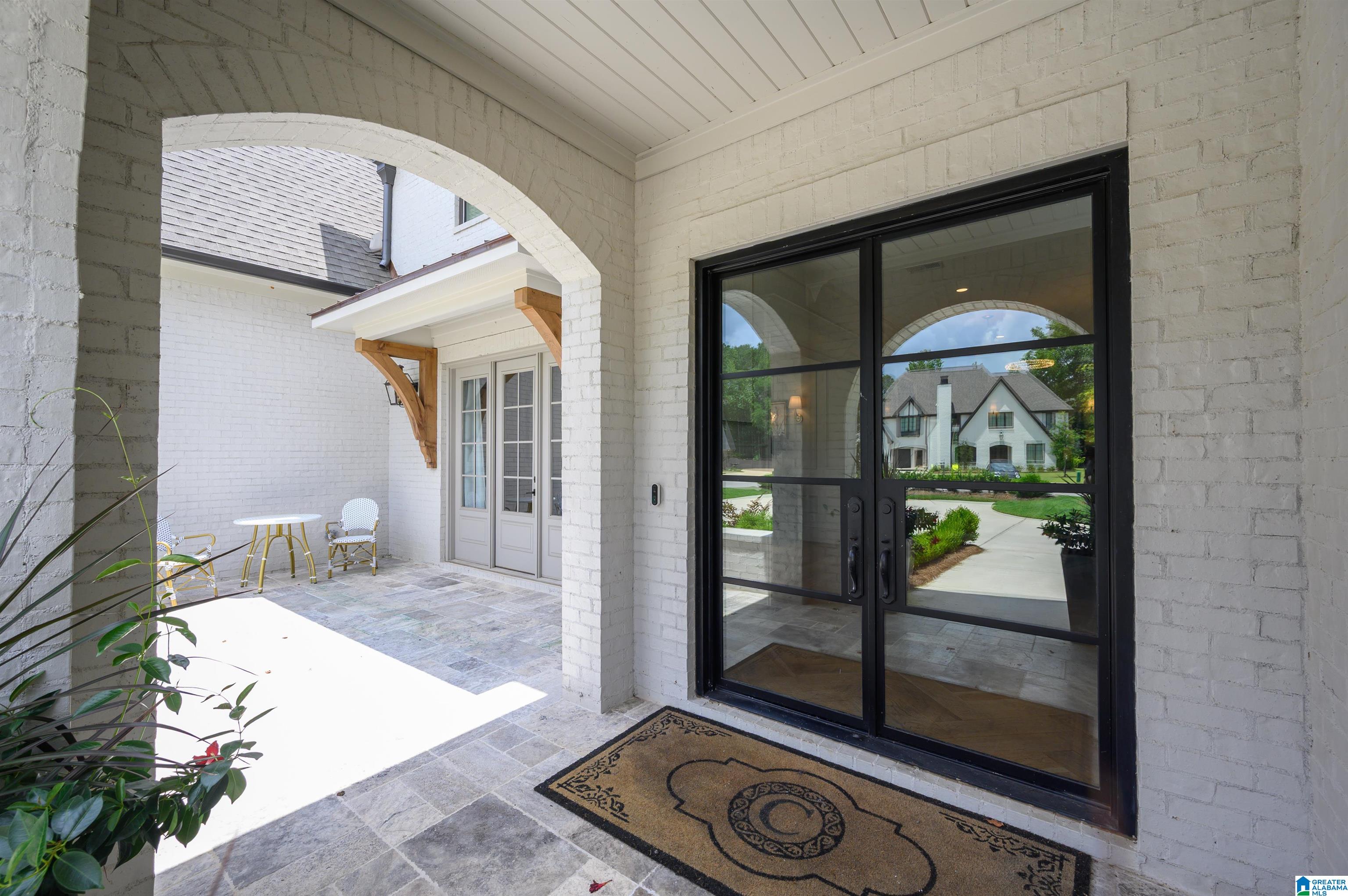 2089 HIGHLAND GATE WAY