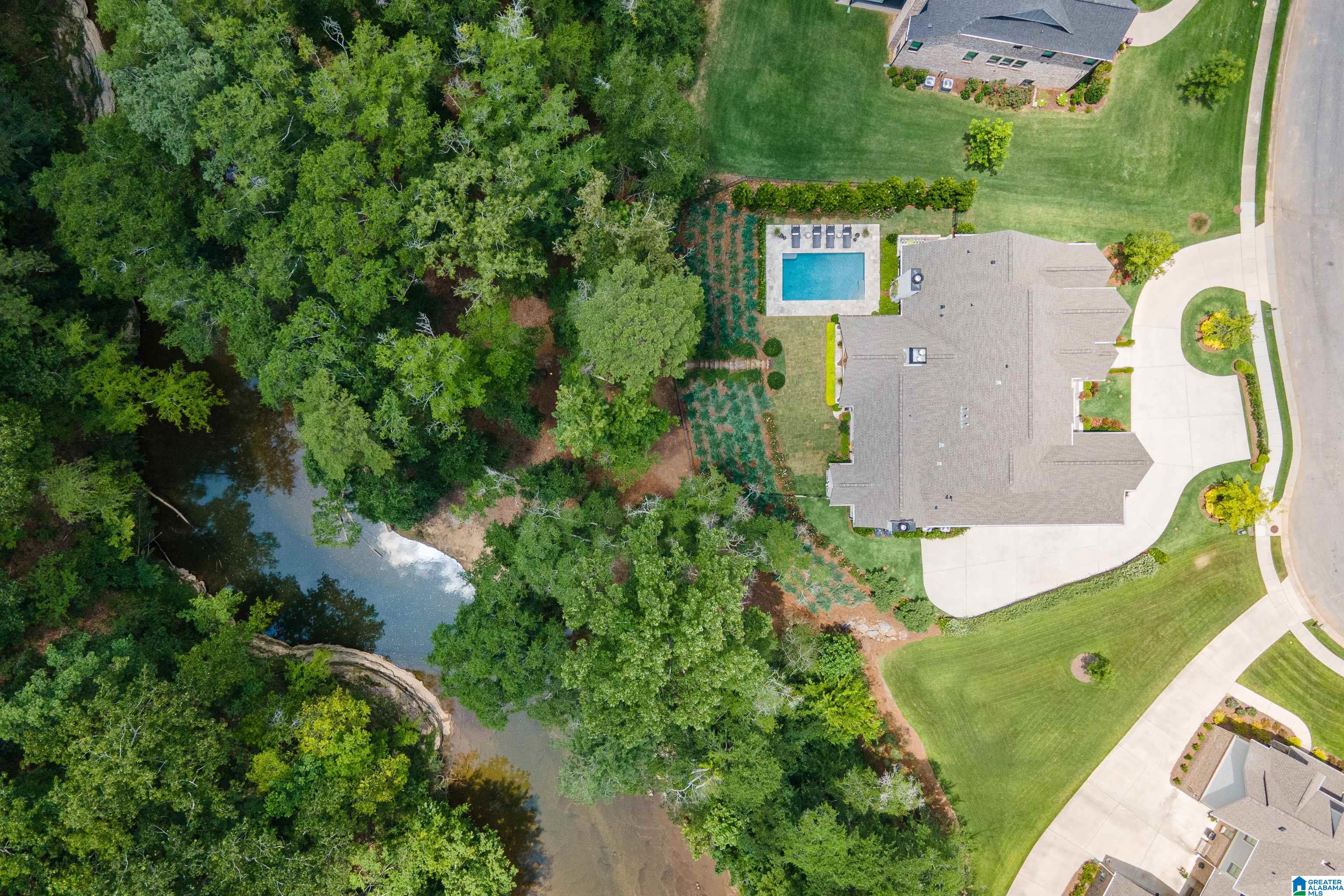 2089 HIGHLAND GATE WAY