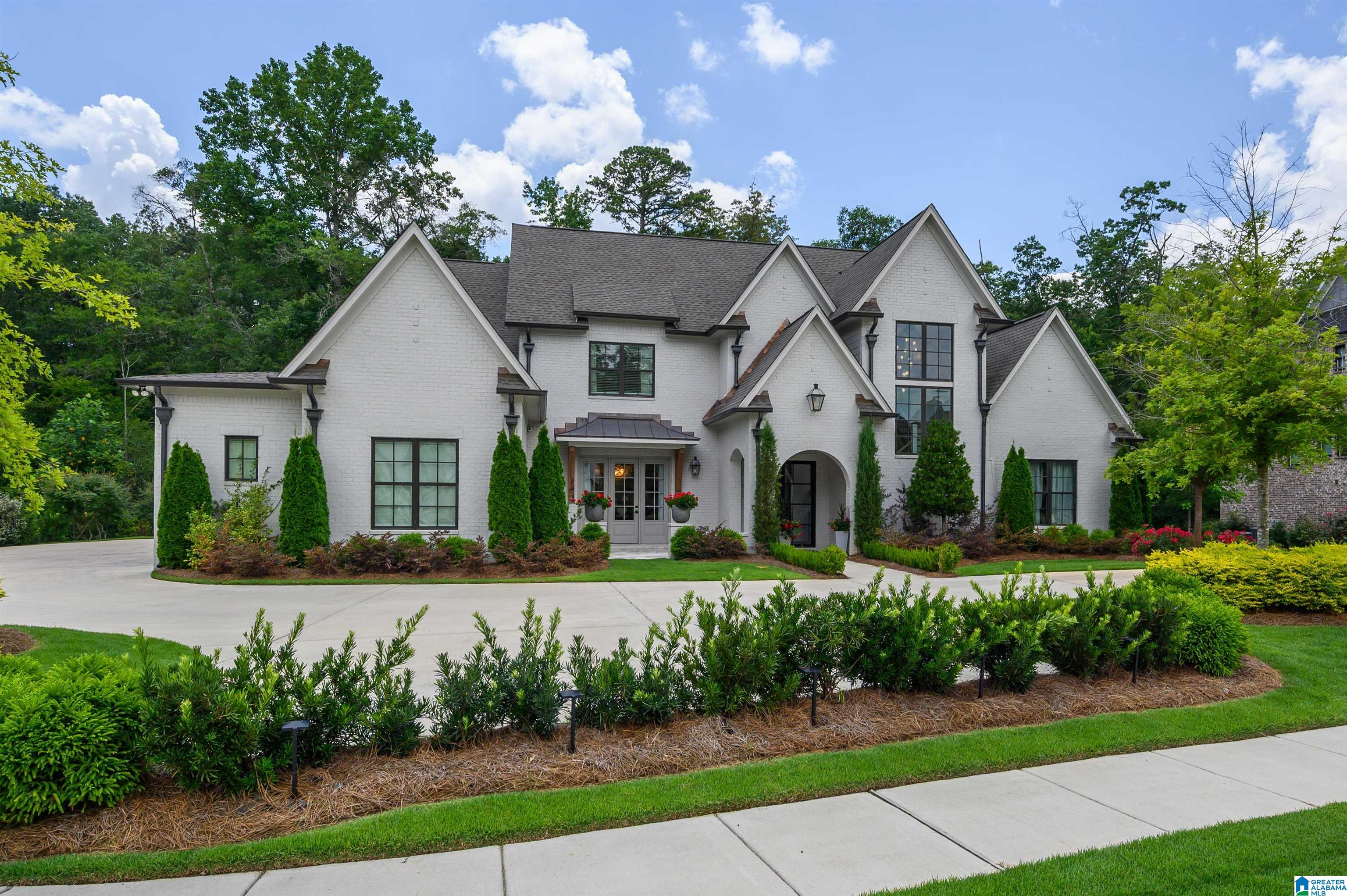 2089 HIGHLAND GATE WAY