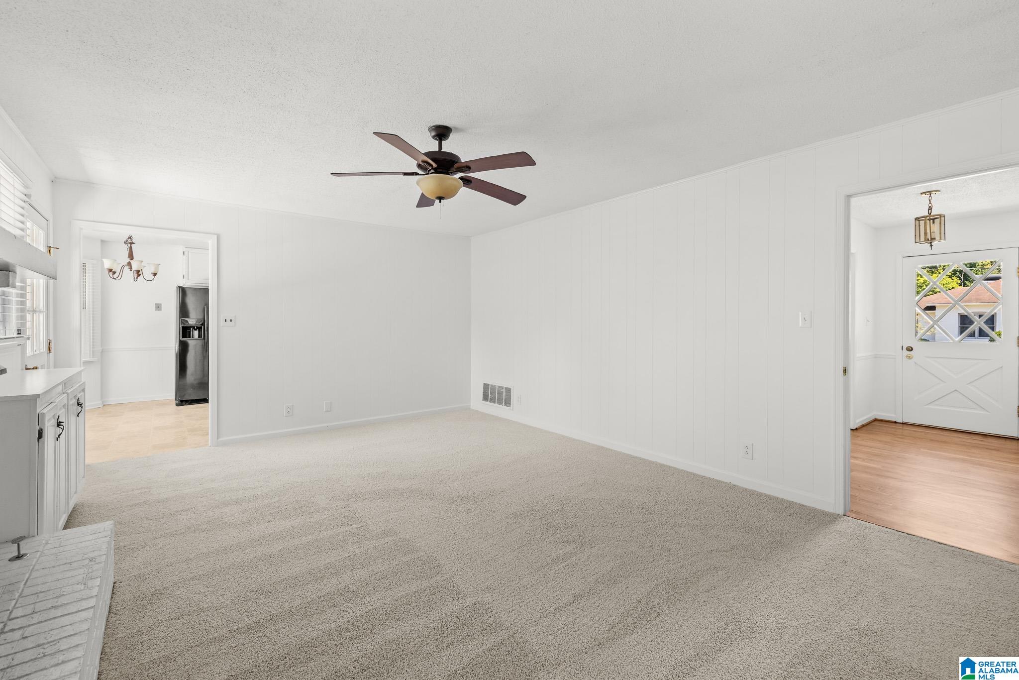 2601 DIAMOND CIRCLE