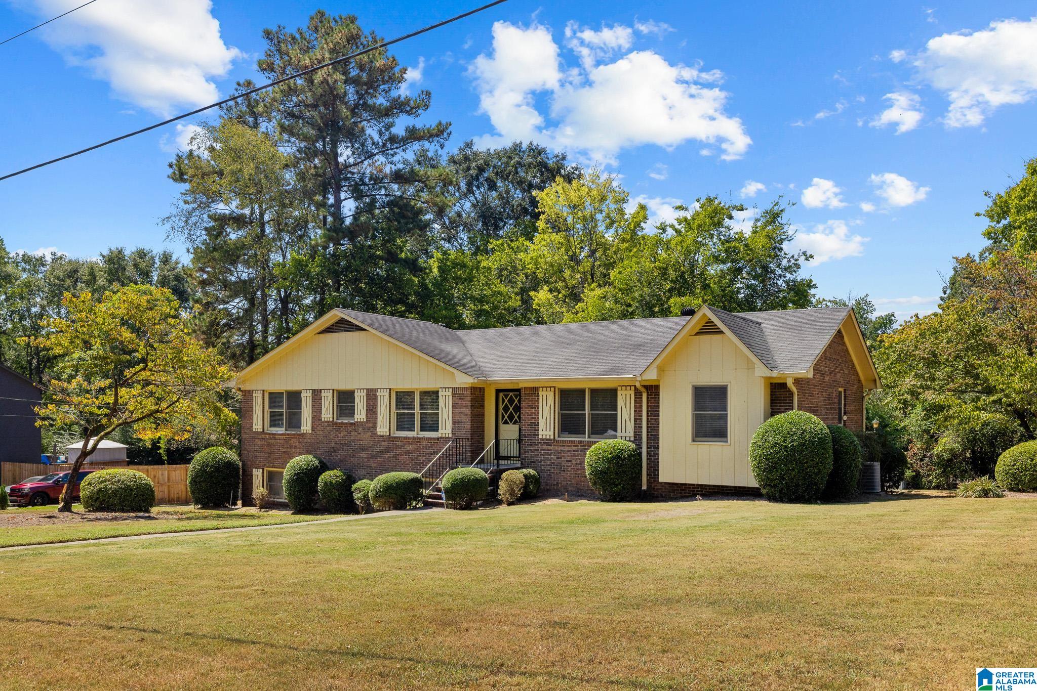 2601 DIAMOND CIRCLE