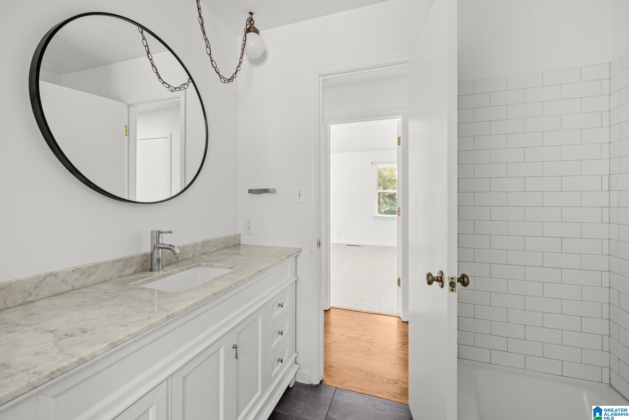 2601 DIAMOND CIRCLE
