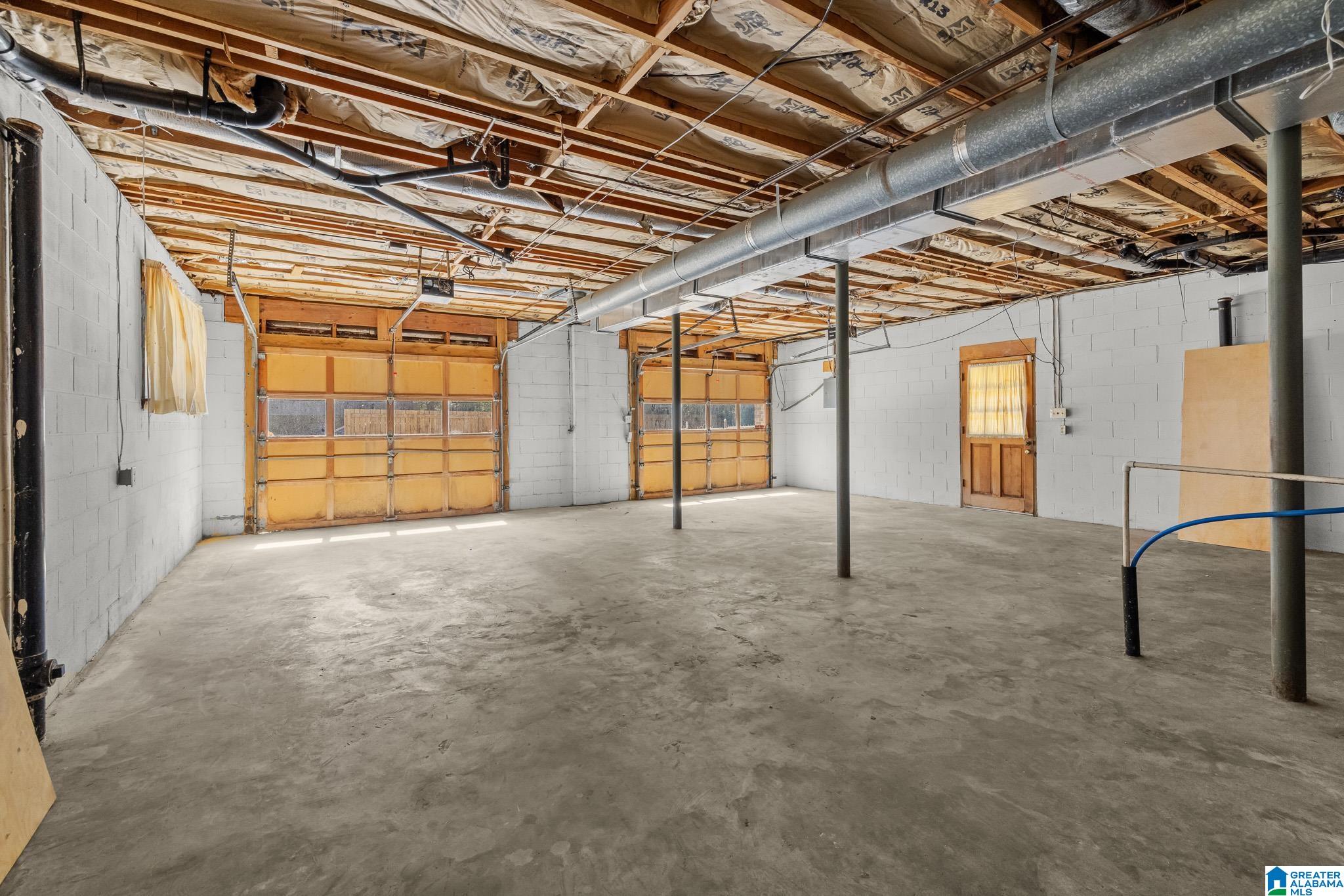 2601 DIAMOND CIRCLE