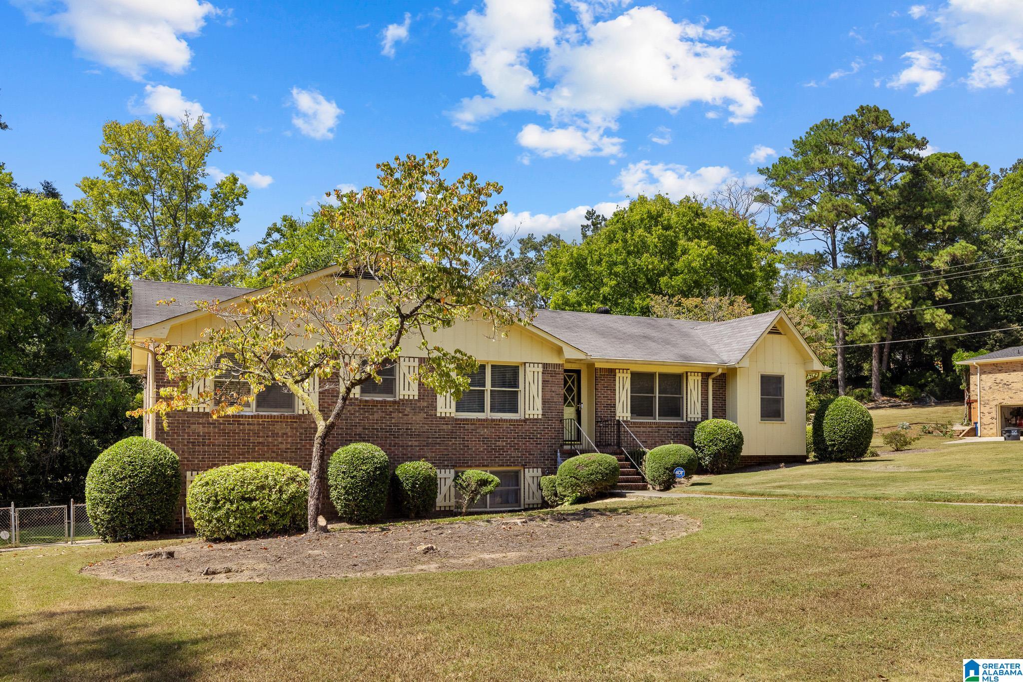 2601 DIAMOND CIRCLE