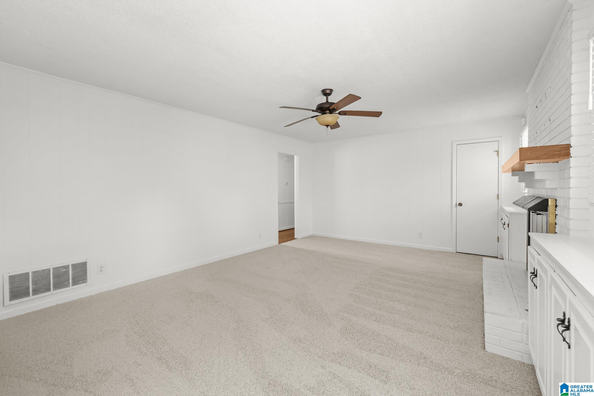 2601 DIAMOND CIRCLE