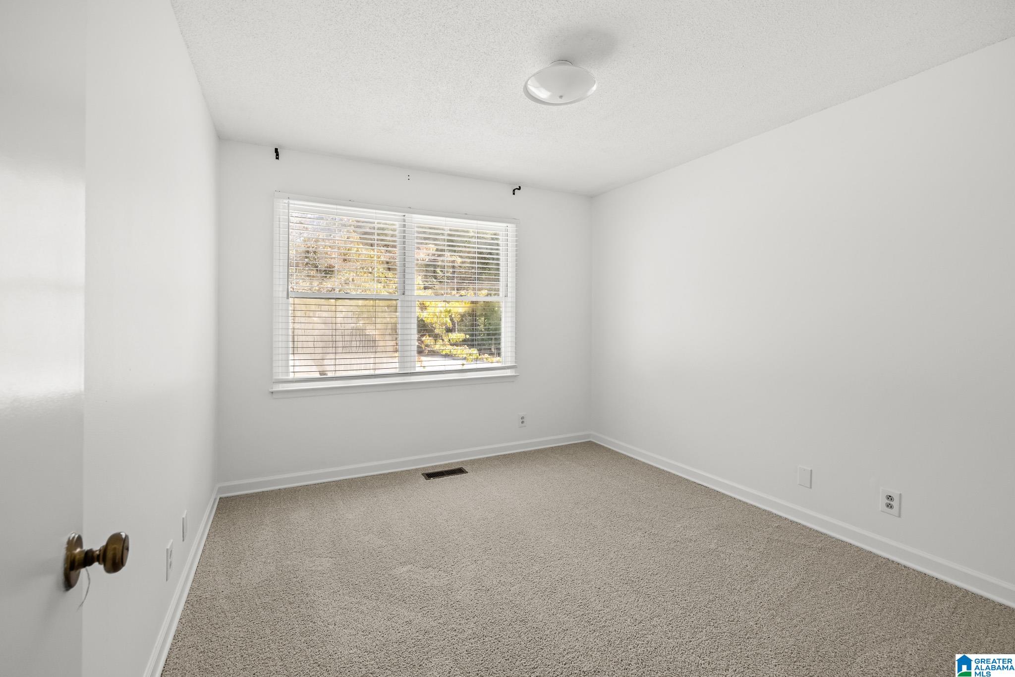 2601 DIAMOND CIRCLE