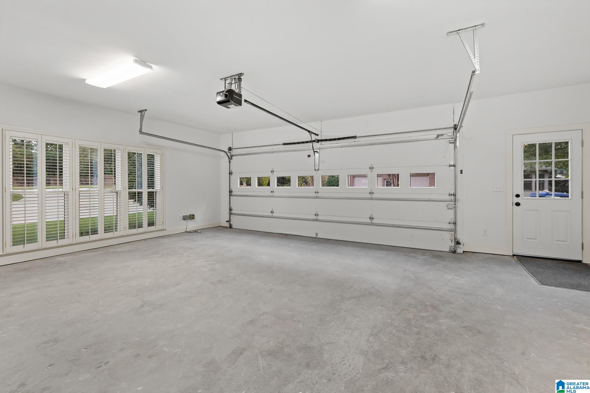 4841 SOUTHLAKE PARKWAY