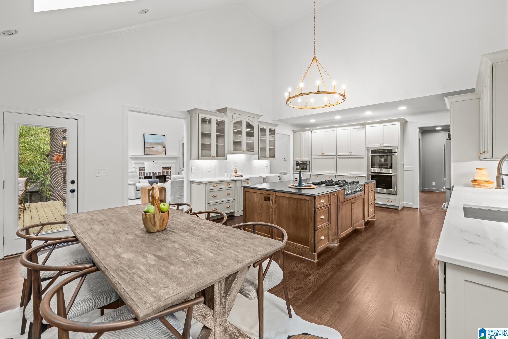 4841 SOUTHLAKE PARKWAY