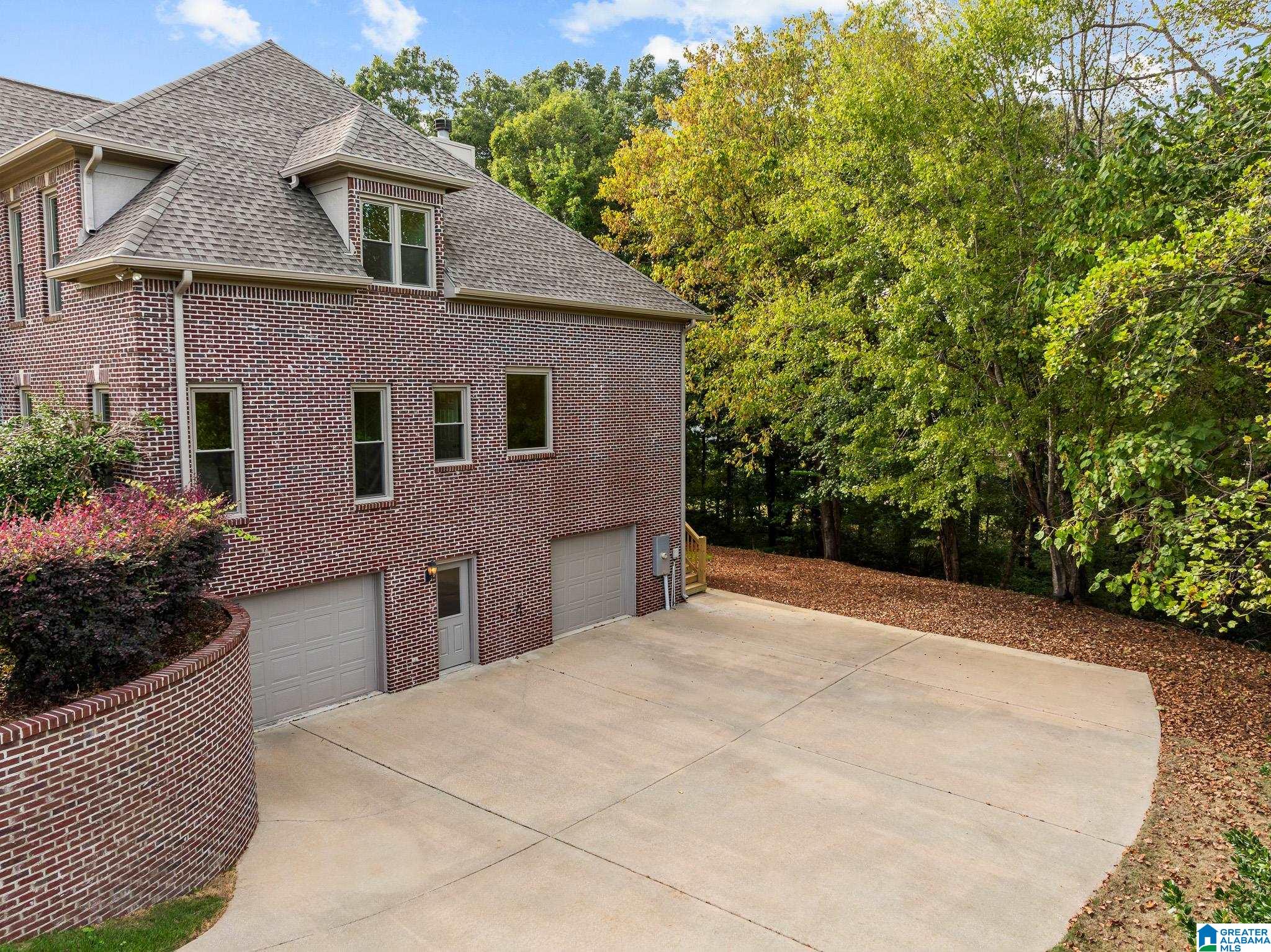 4841 SOUTHLAKE PARKWAY