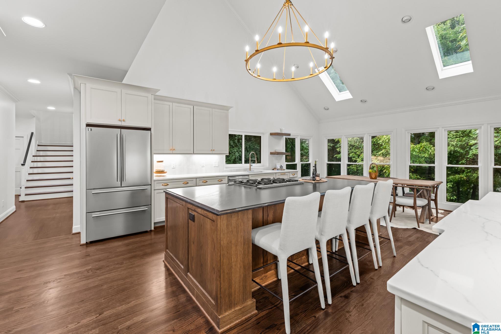 4841 SOUTHLAKE PARKWAY