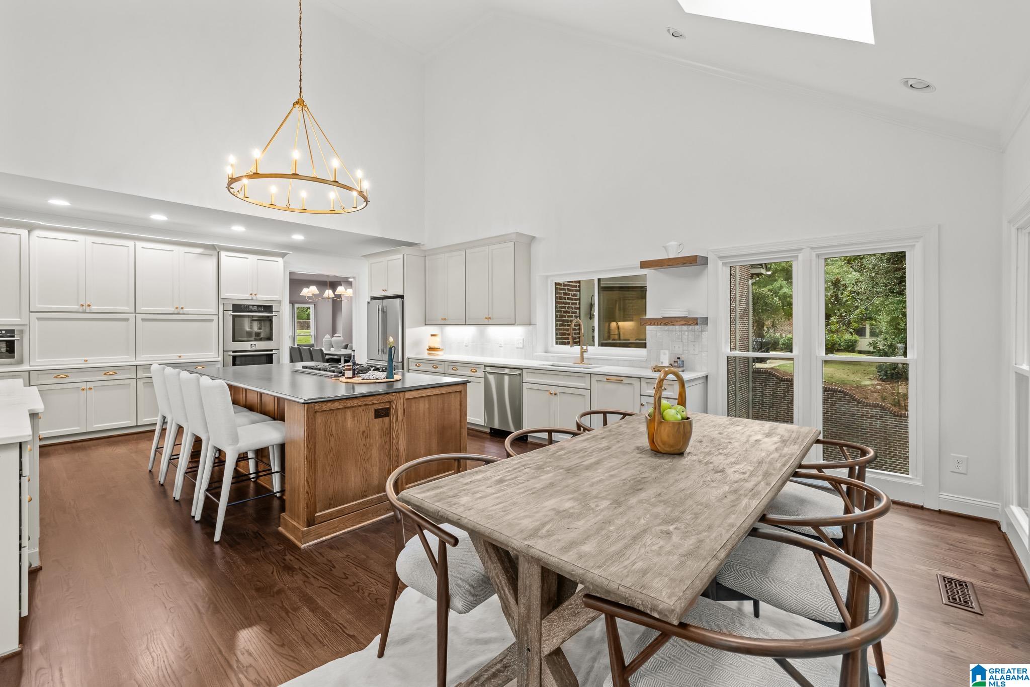 4841 SOUTHLAKE PARKWAY